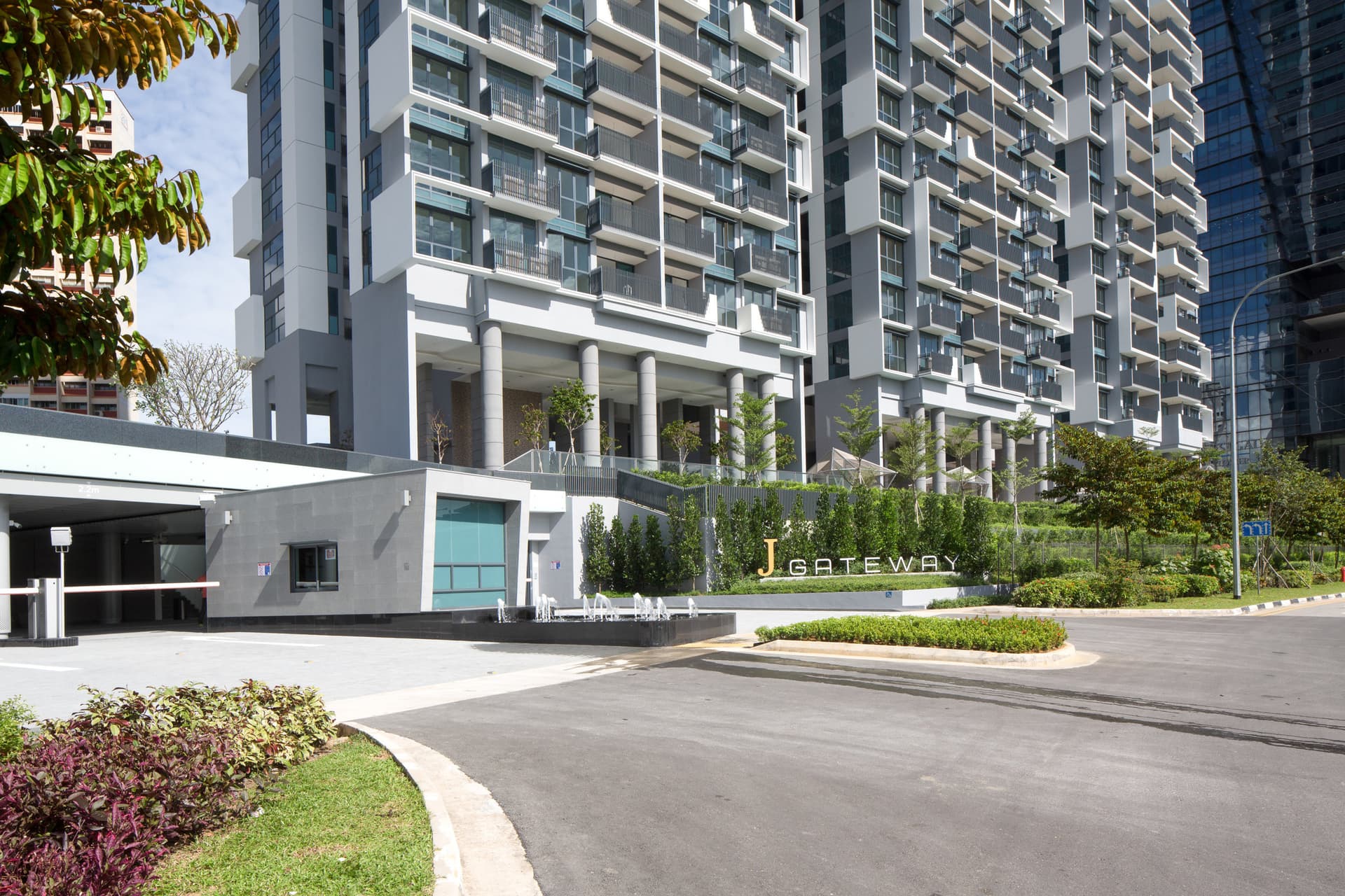 J Gateway in D22, Singapore - Photo 4