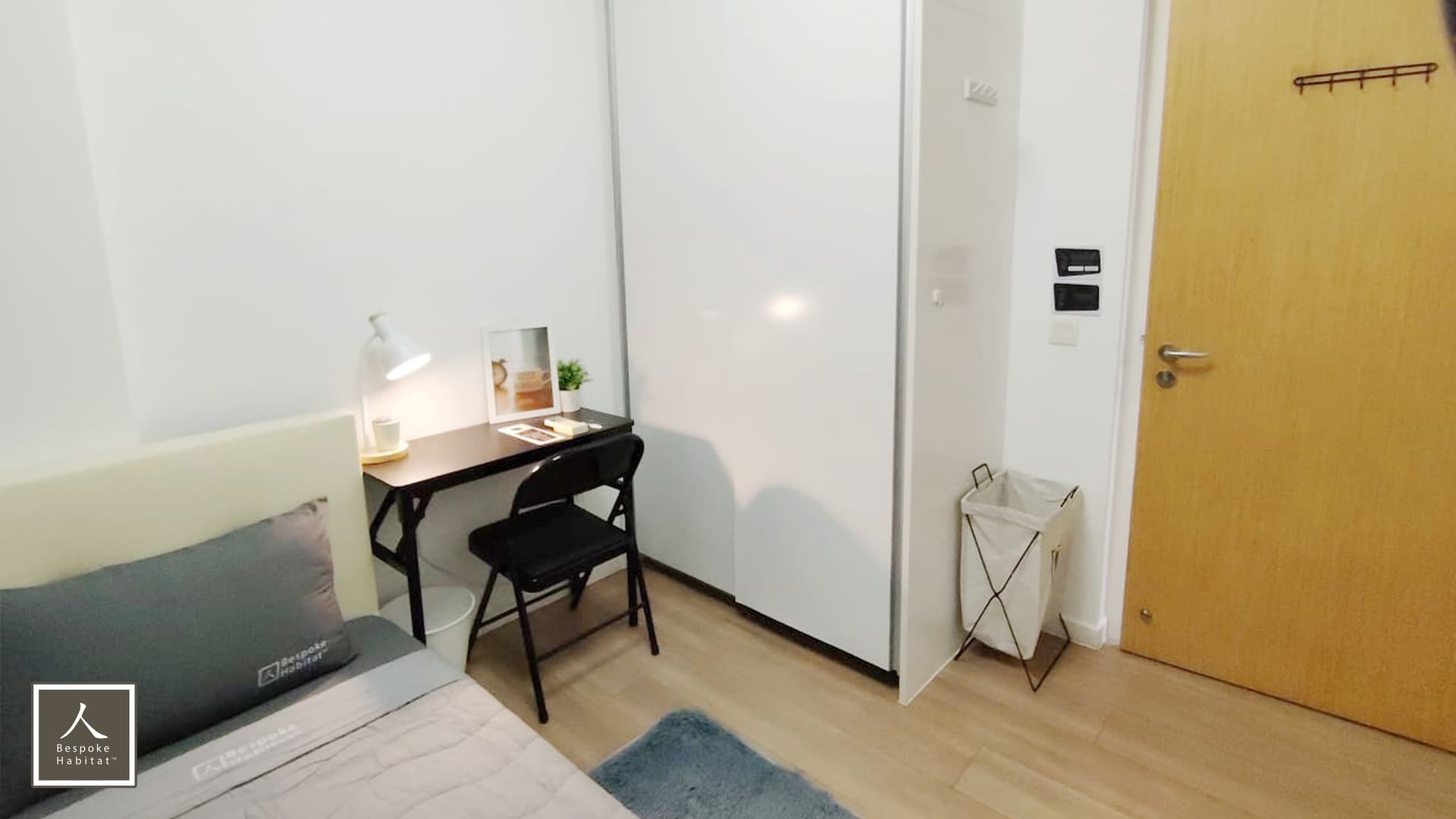 Ensuite at Lakefront Residences in D22, Singapore - Photo 3