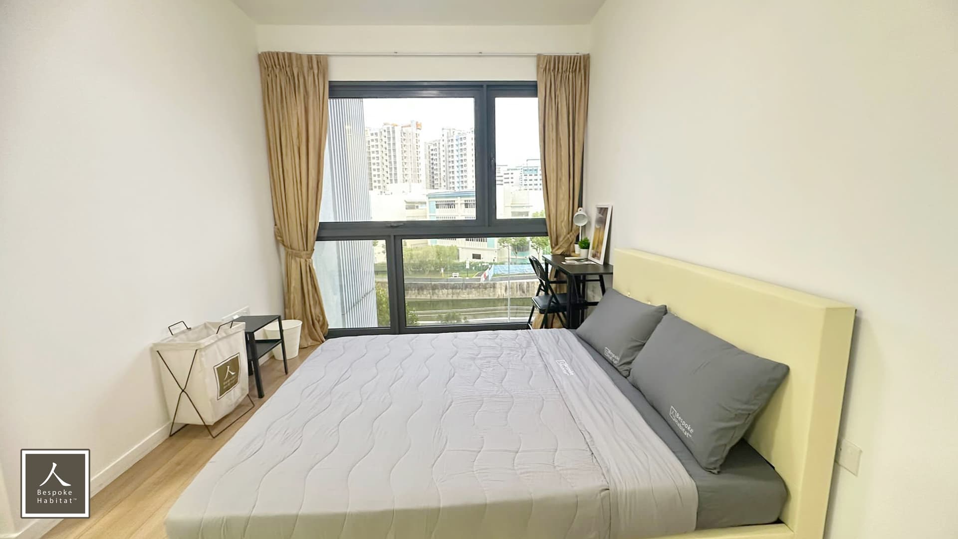 MBR6 #04-13 at Lakefront Residences