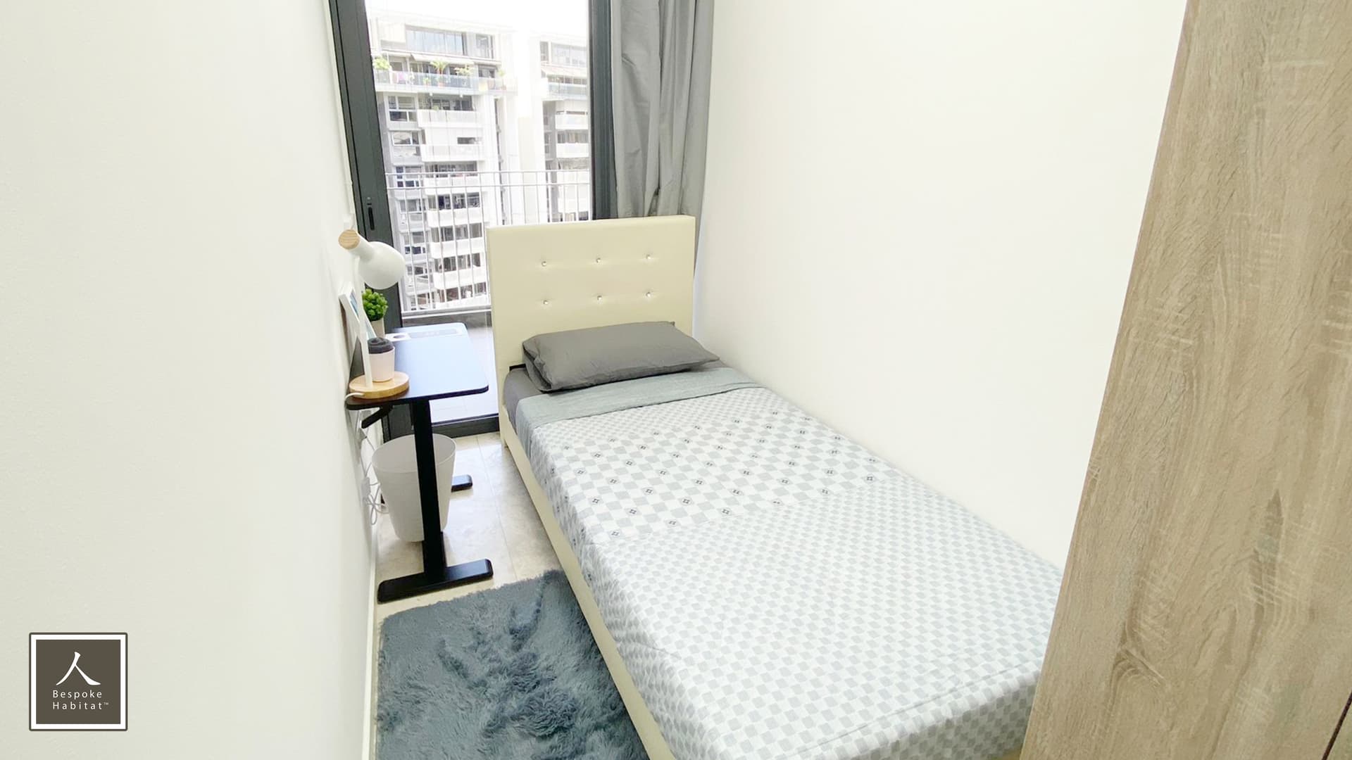 CR3 #15-08 at Lakefront Residences