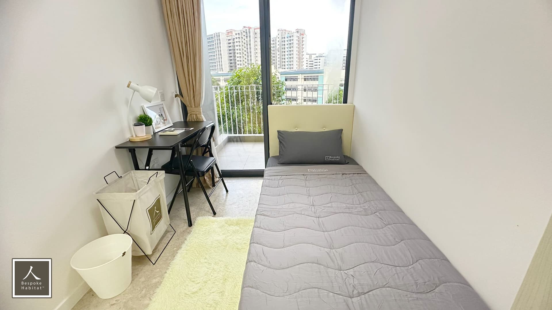PRS3 #04-13 at Lakefront Residences