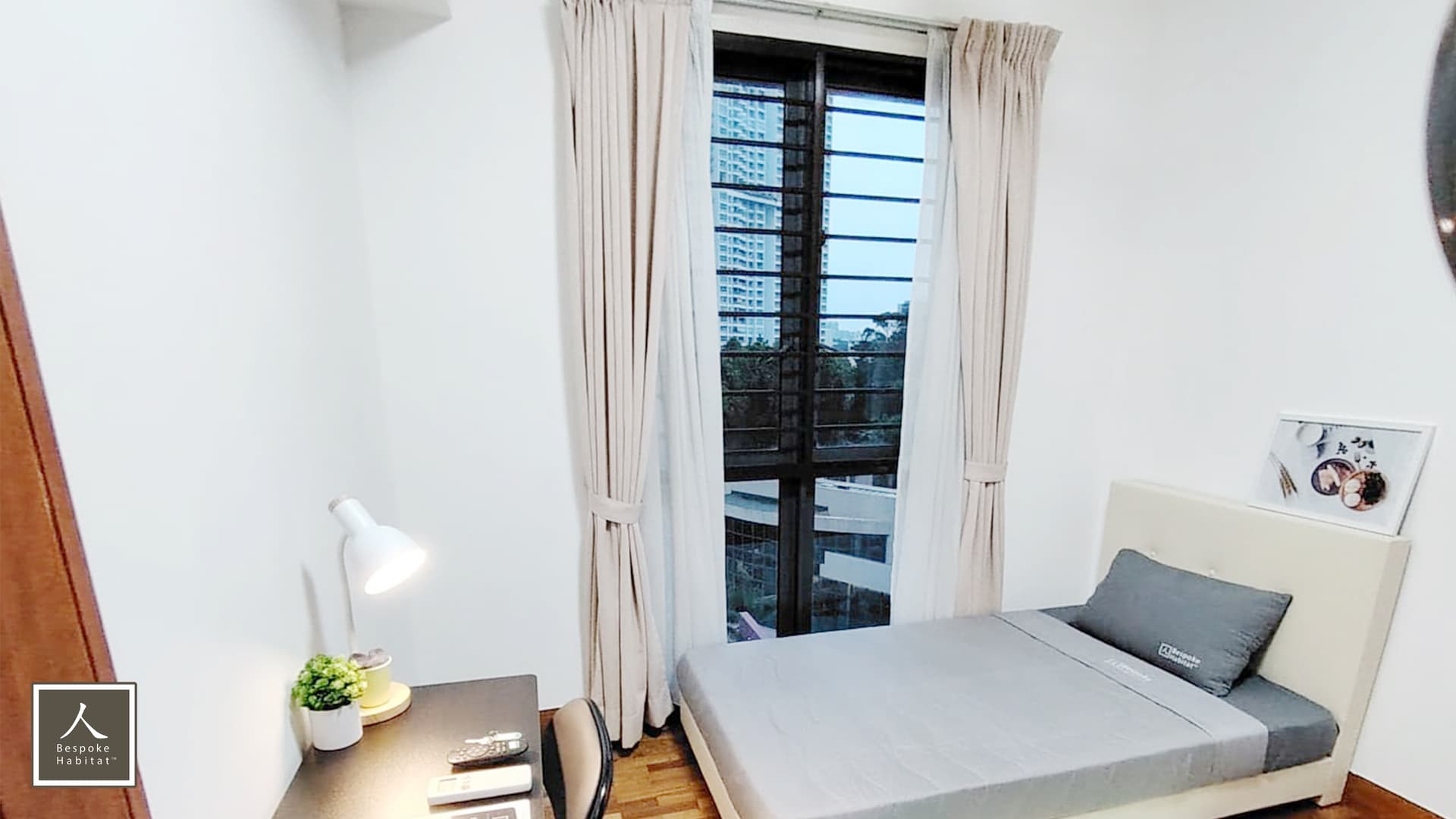 CR5 #06-12 at Tanglin View
