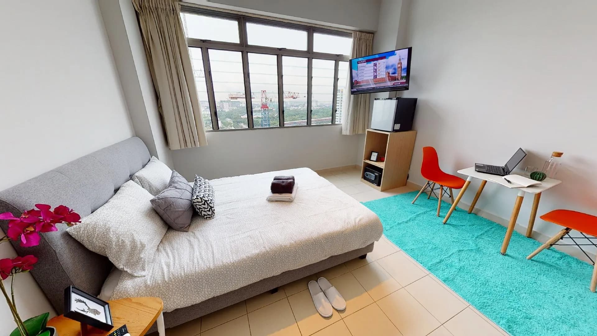 Ensuite at Coliwoo Boon Lay in D22, Singapore - Photo 3