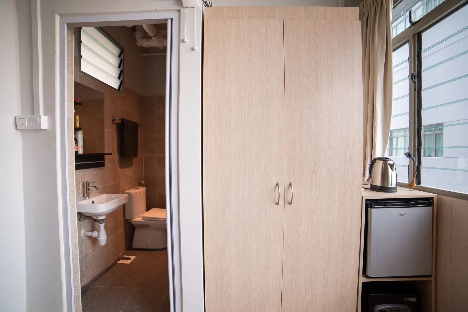 Ensuite at Coliwoo Boon Lay in D22, Singapore - Photo 3