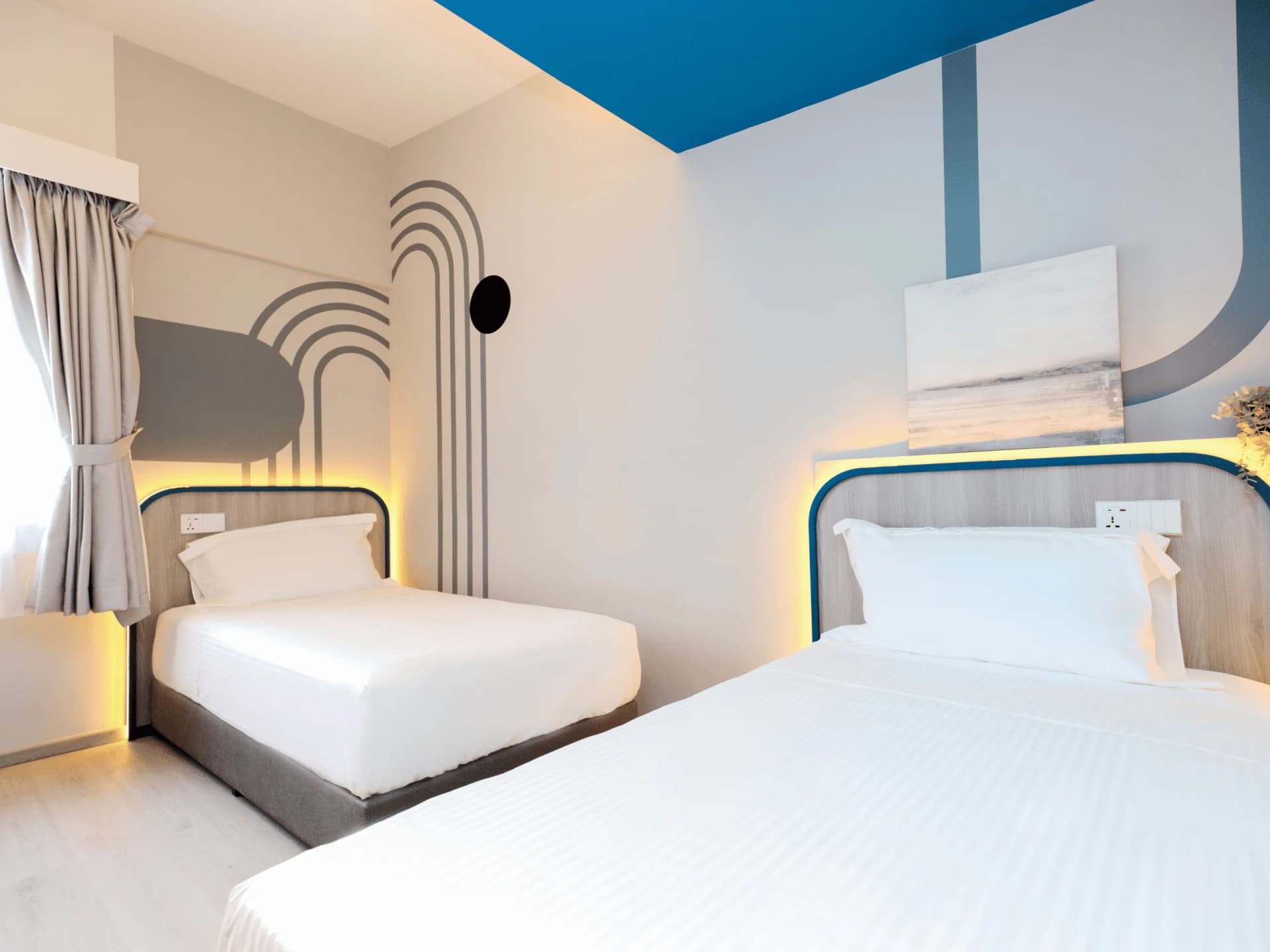 Deluxe Twin Studio at Coliwoo Hotel Pasir Panjang