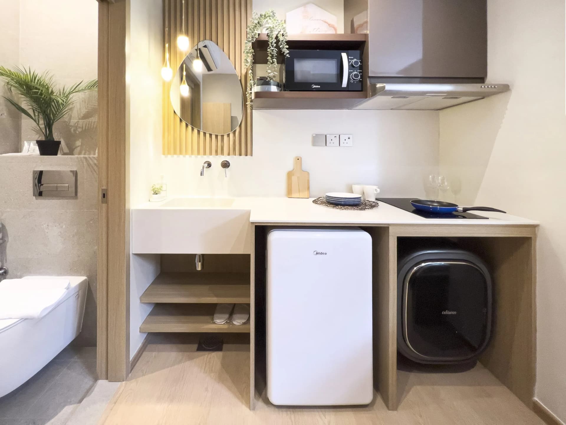 Studio at Coliwoo Orchard in D9, Singapore - Photo 2