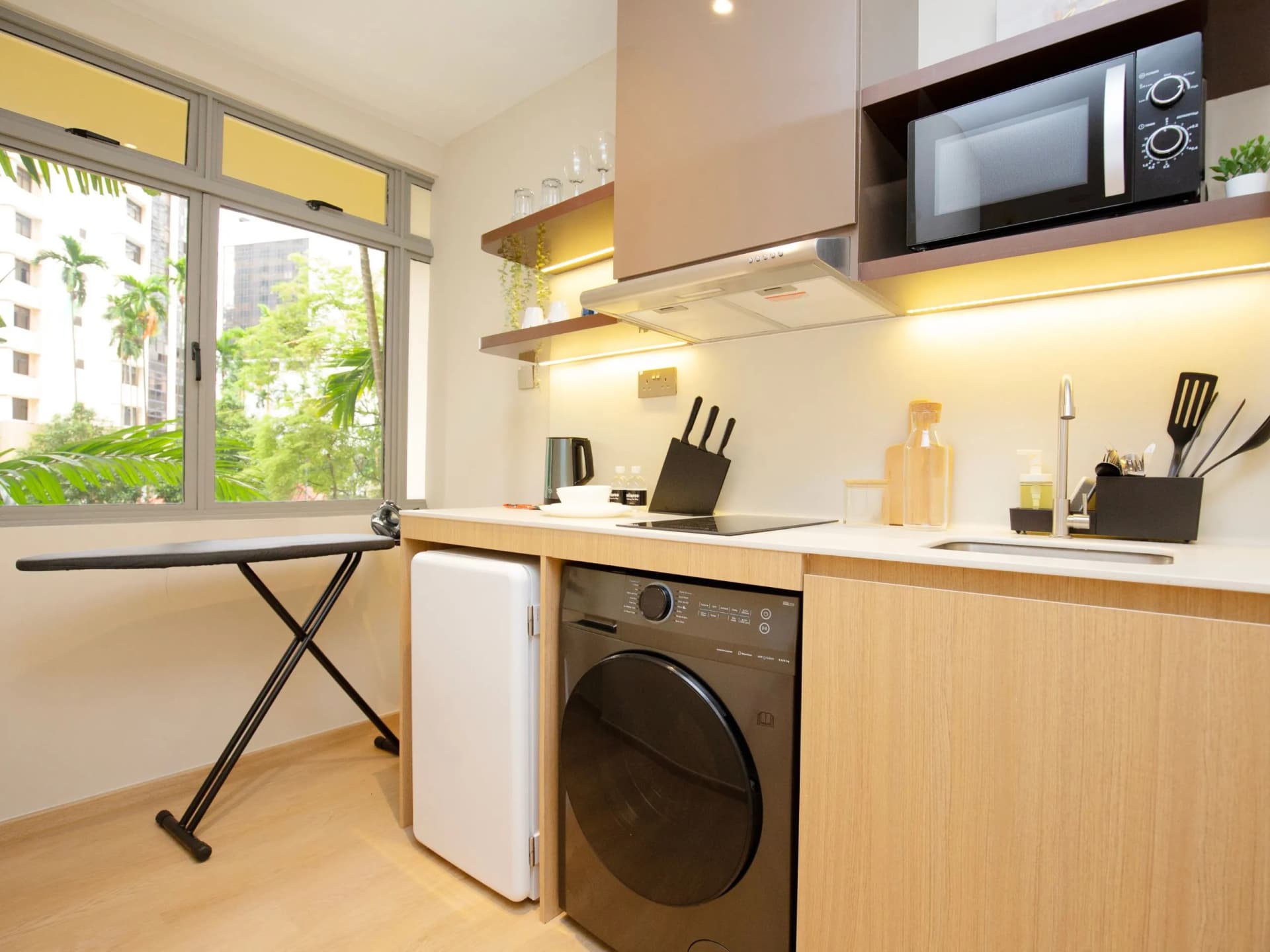 Studio at Coliwoo Orchard in D9, Singapore - Photo 2