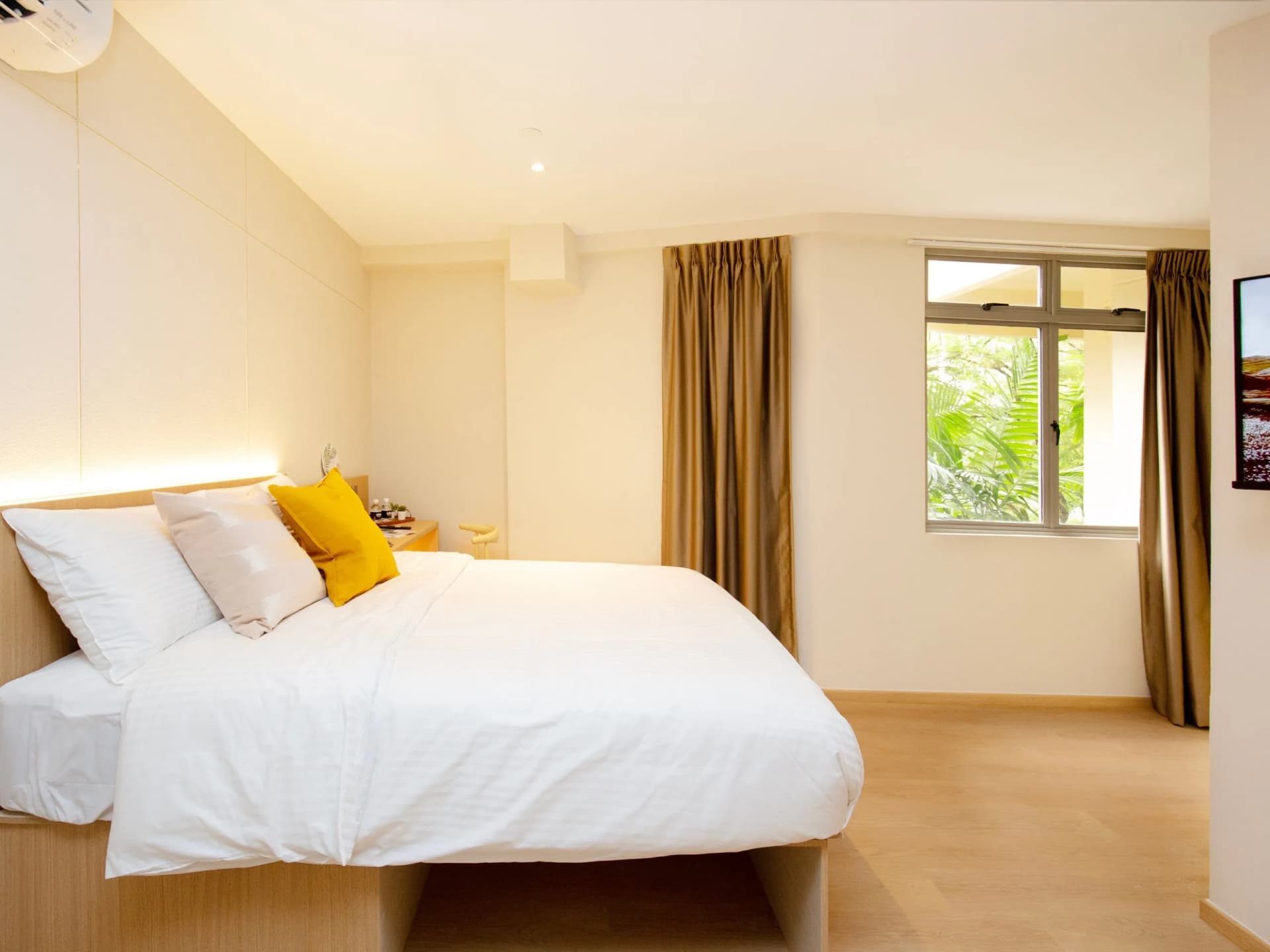 Studio at Coliwoo Orchard in D9, Singapore - Photo 4