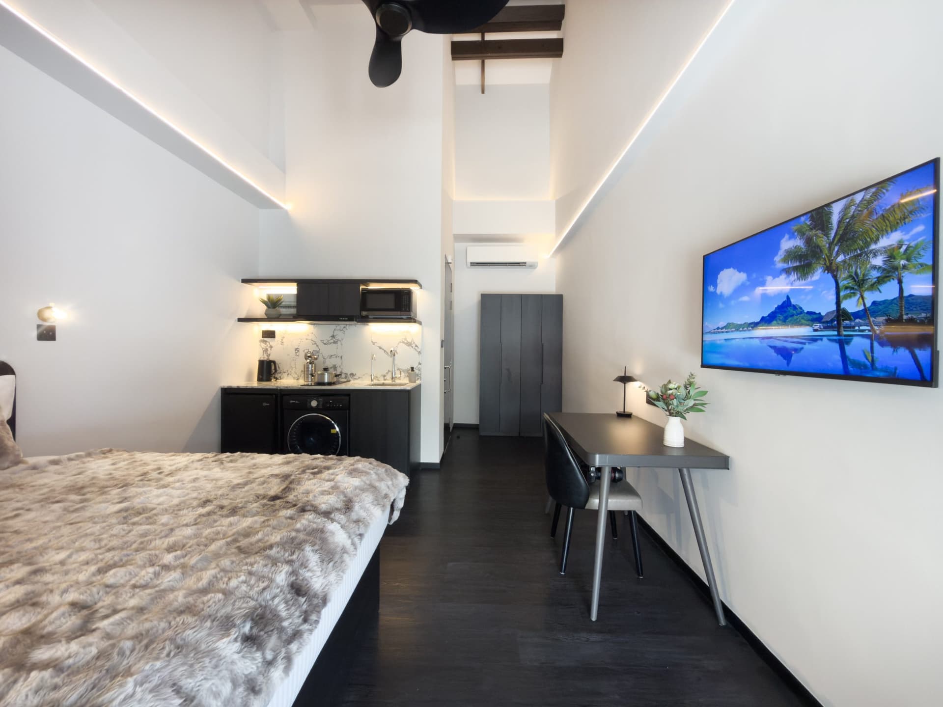 Studio at Coliwoo Resort Changi in D17, Singapore - Photo 2