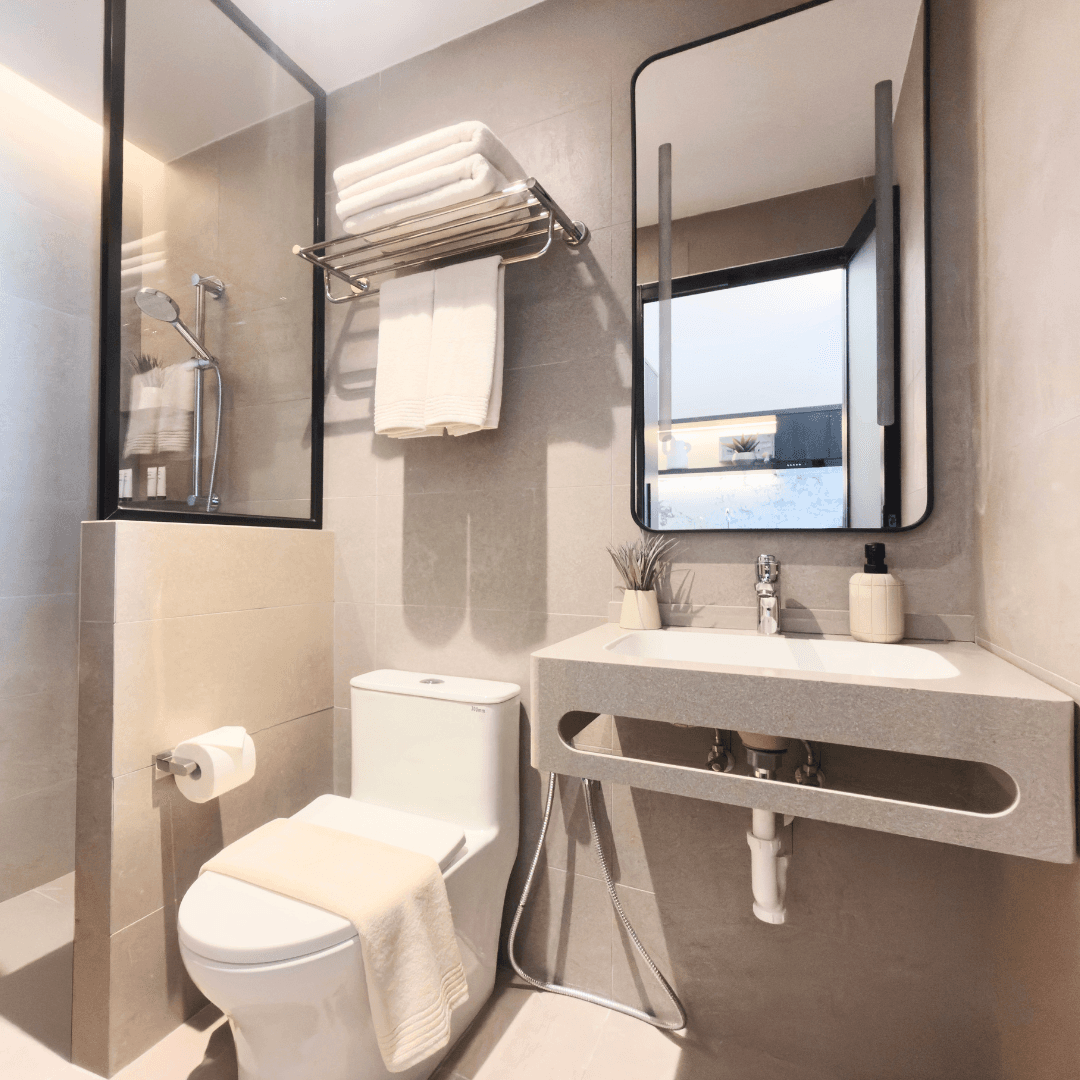 Ensuite at Coliwoo Resort Changi in D17, Singapore - Photo 4