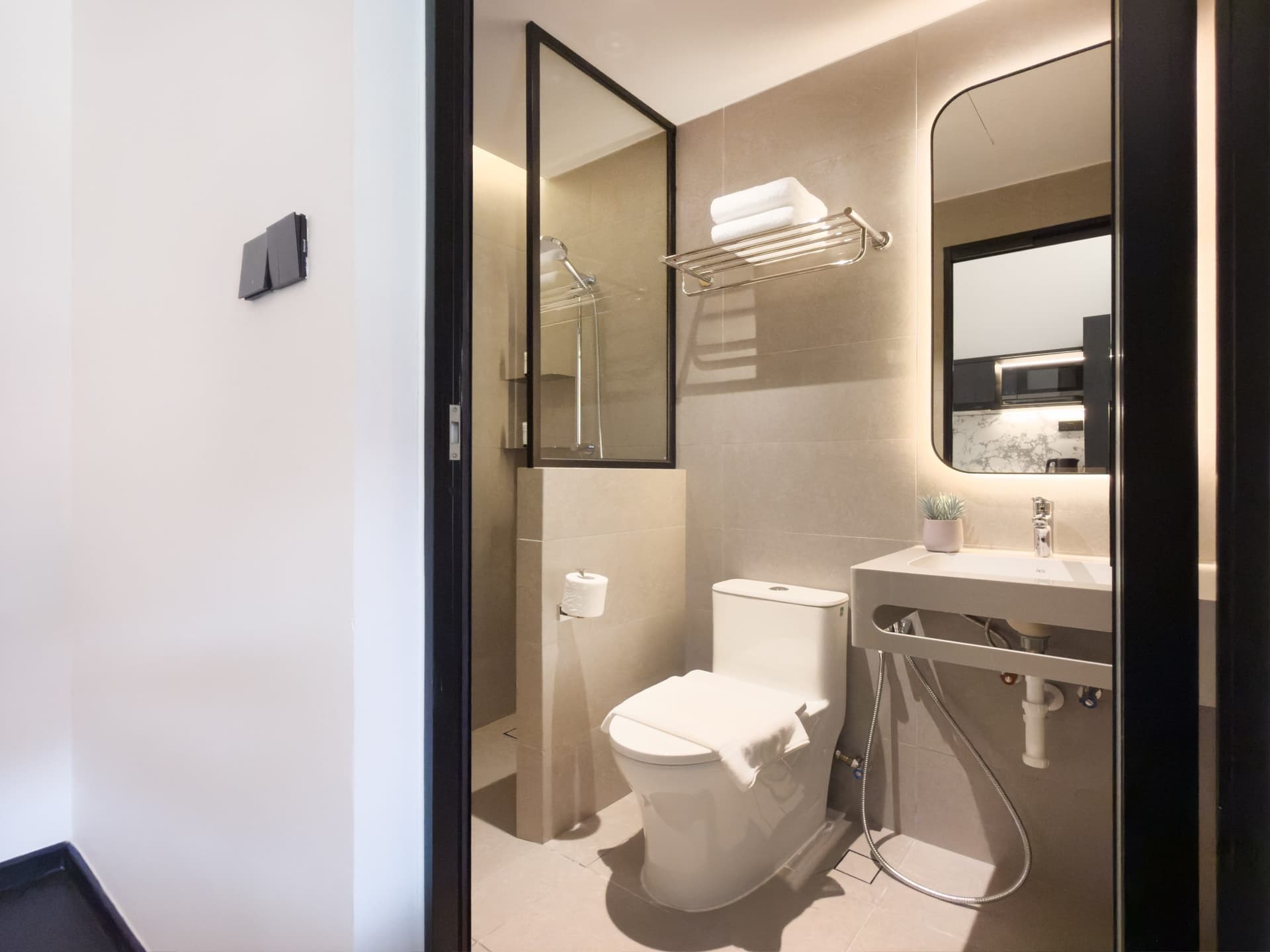 Studio at Coliwoo Resort Changi in D17, Singapore - Photo 4