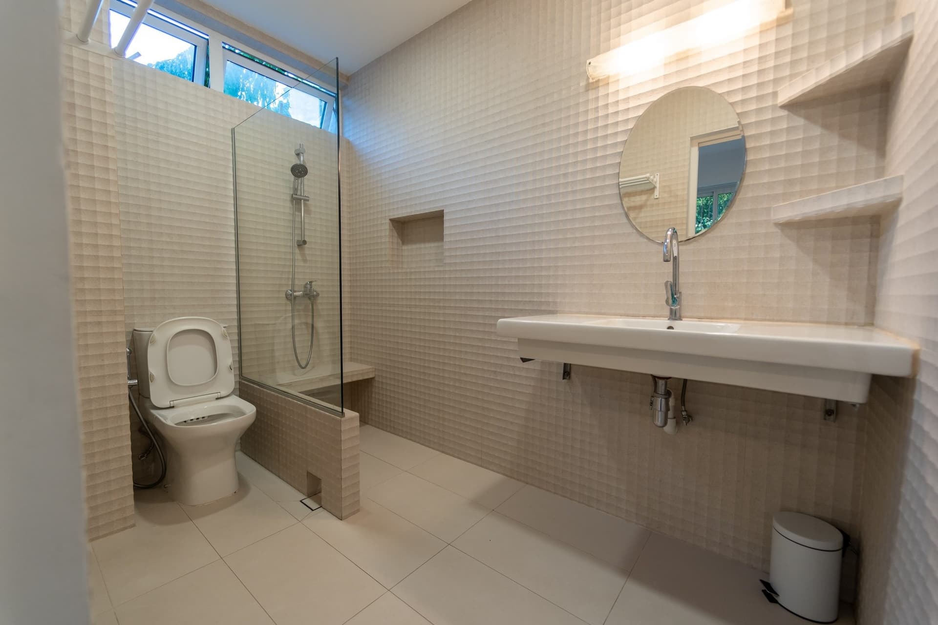 Ensuite at 3 Holland Park in D10, Singapore - Photo 4