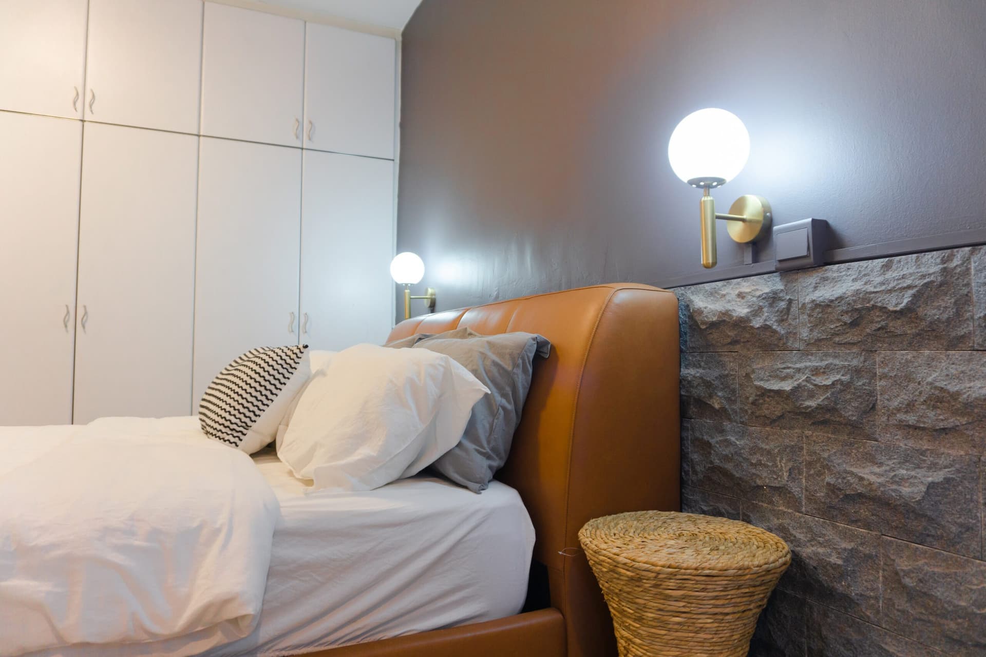 Ensuite at Bali House in D11, Singapore - Photo 4