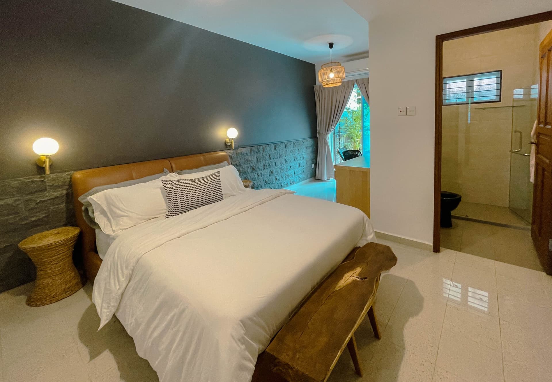 Ensuite at Bali House in D11, Singapore - Photo 5