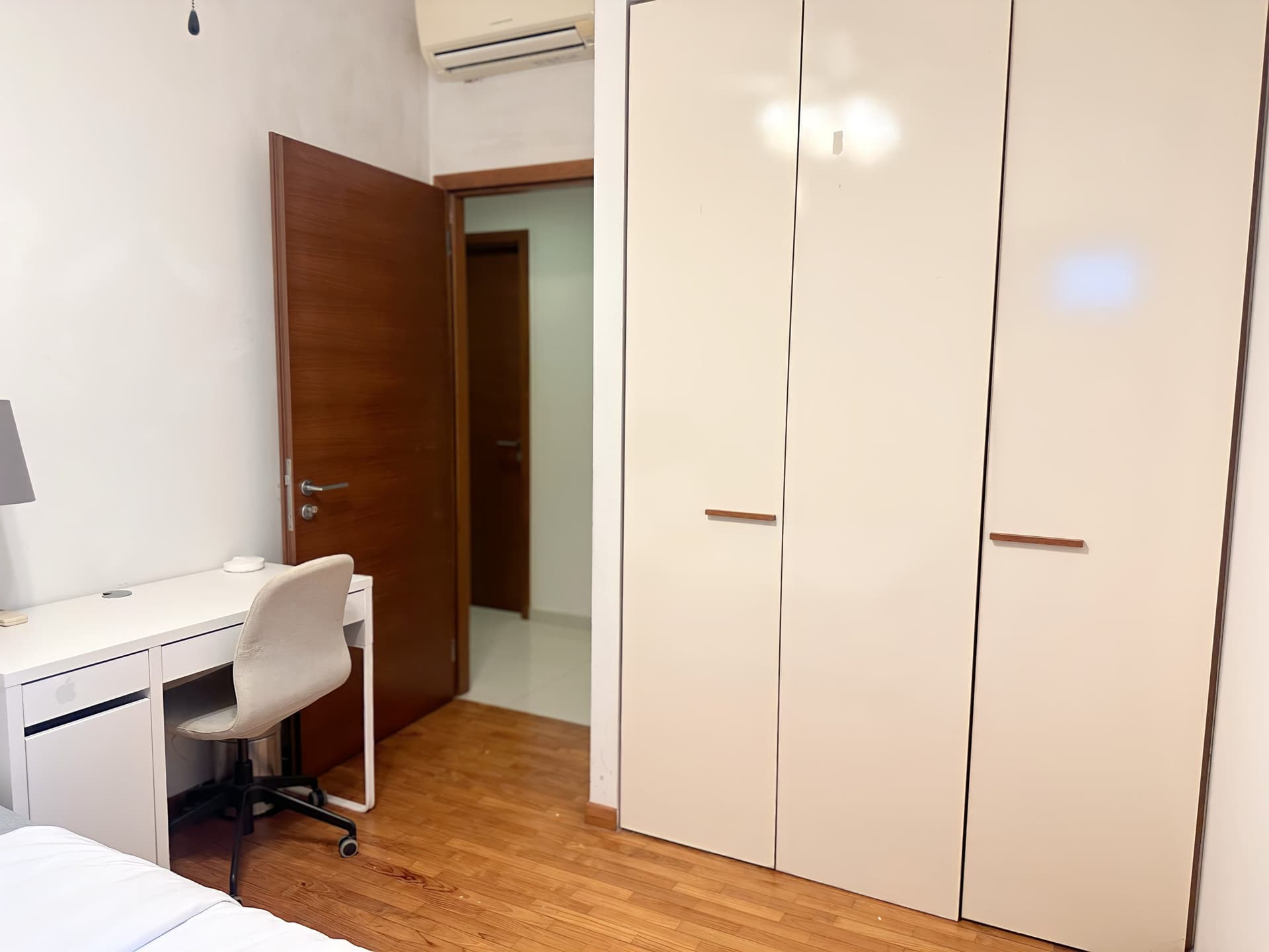 Master at City Square Residences in D08, Singapore - Photo 3