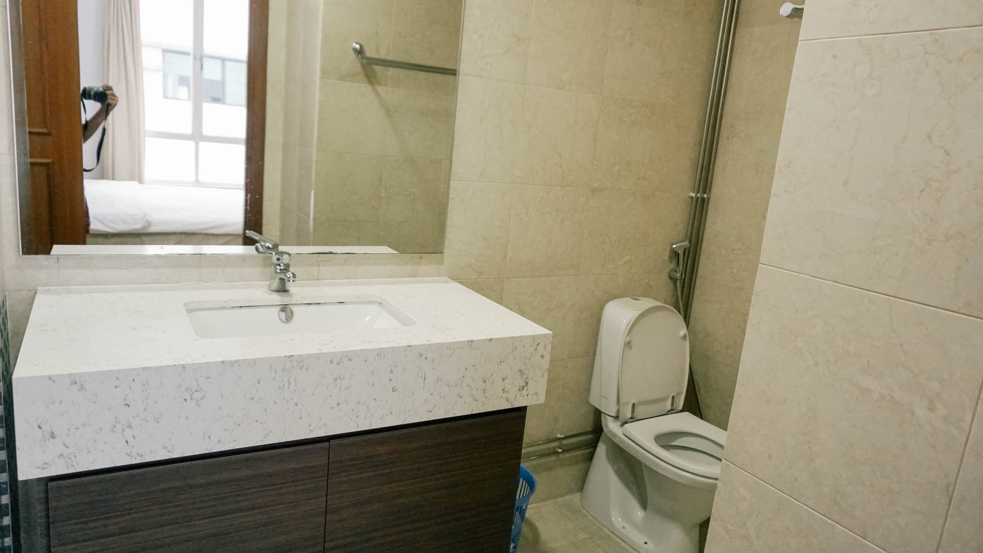Ensuite at Claremont in D09, Singapore - Photo 4