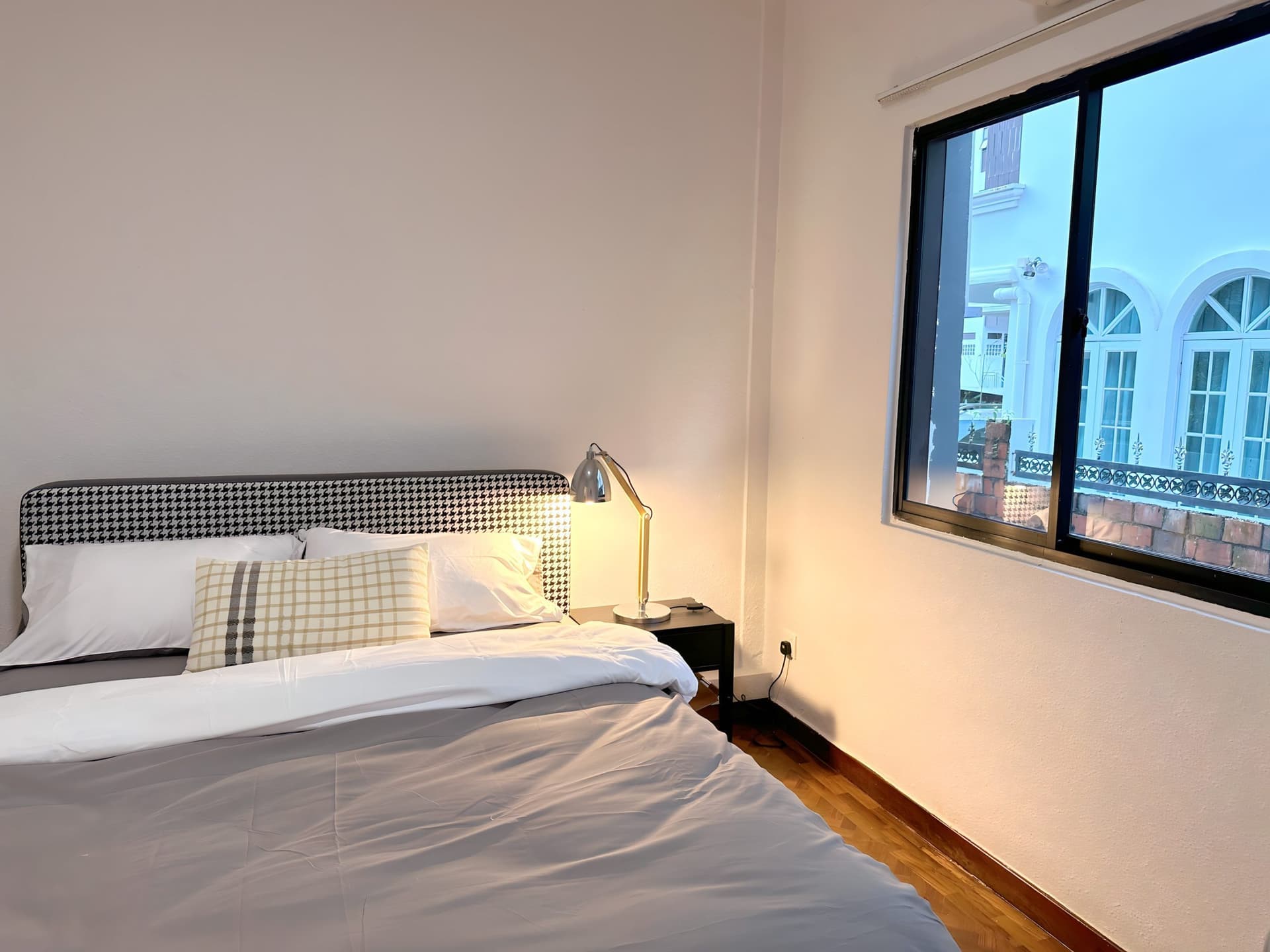 Hertford Mansions - Scandi - Deluxe Room at Hertford Mansions 20