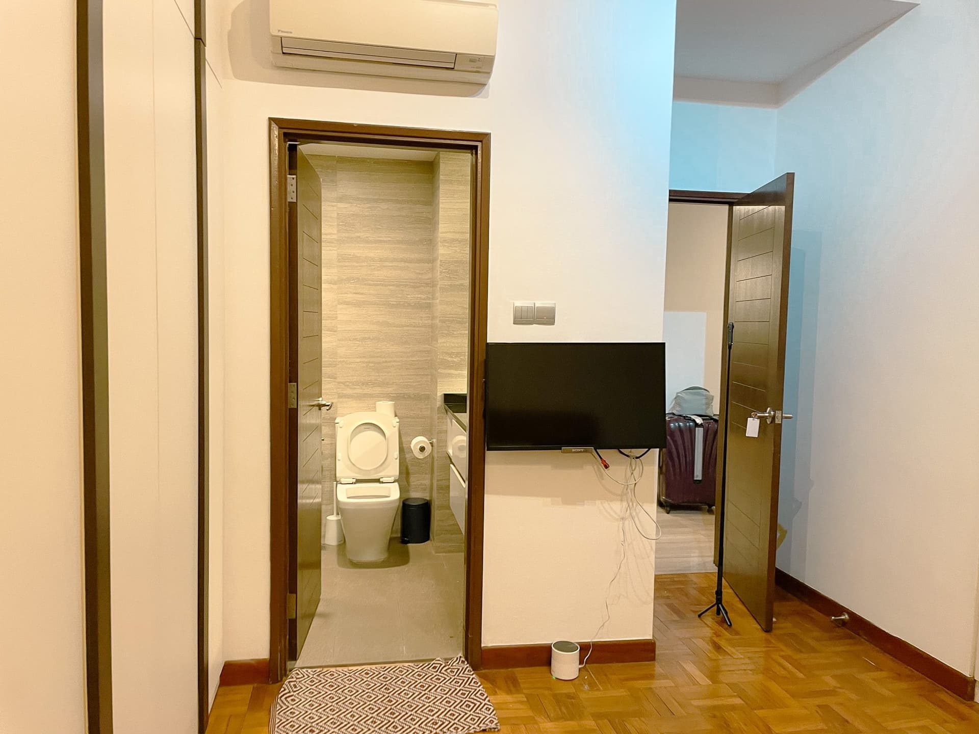 Ensuite at Holland Hill Park in D10, Singapore - Photo 3