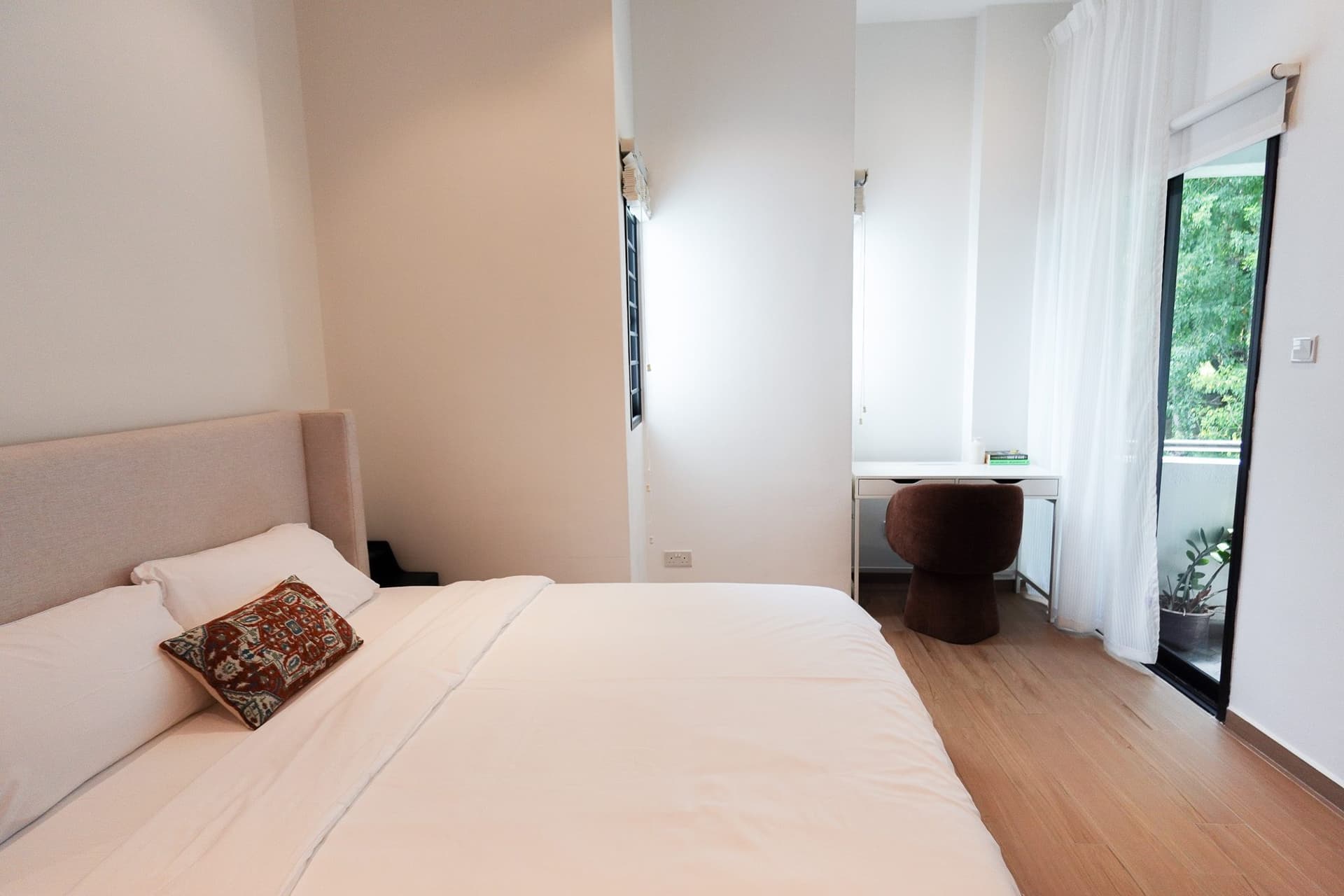 Ensuite at Holland Hill Park in D10, Singapore - Photo 5