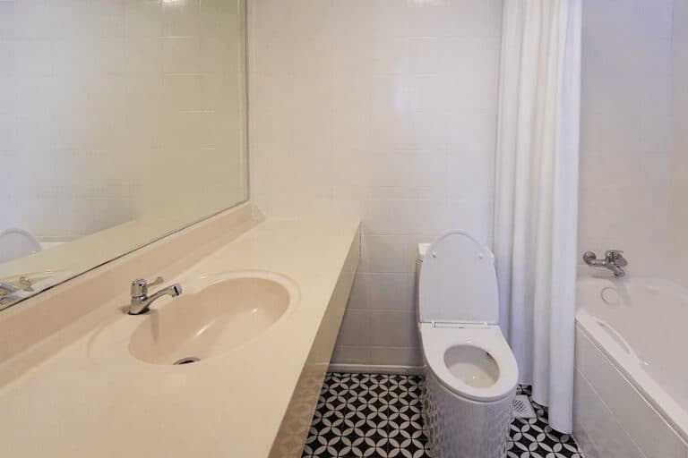 Ensuite at Langston Ville in D09, Singapore - Photo 3