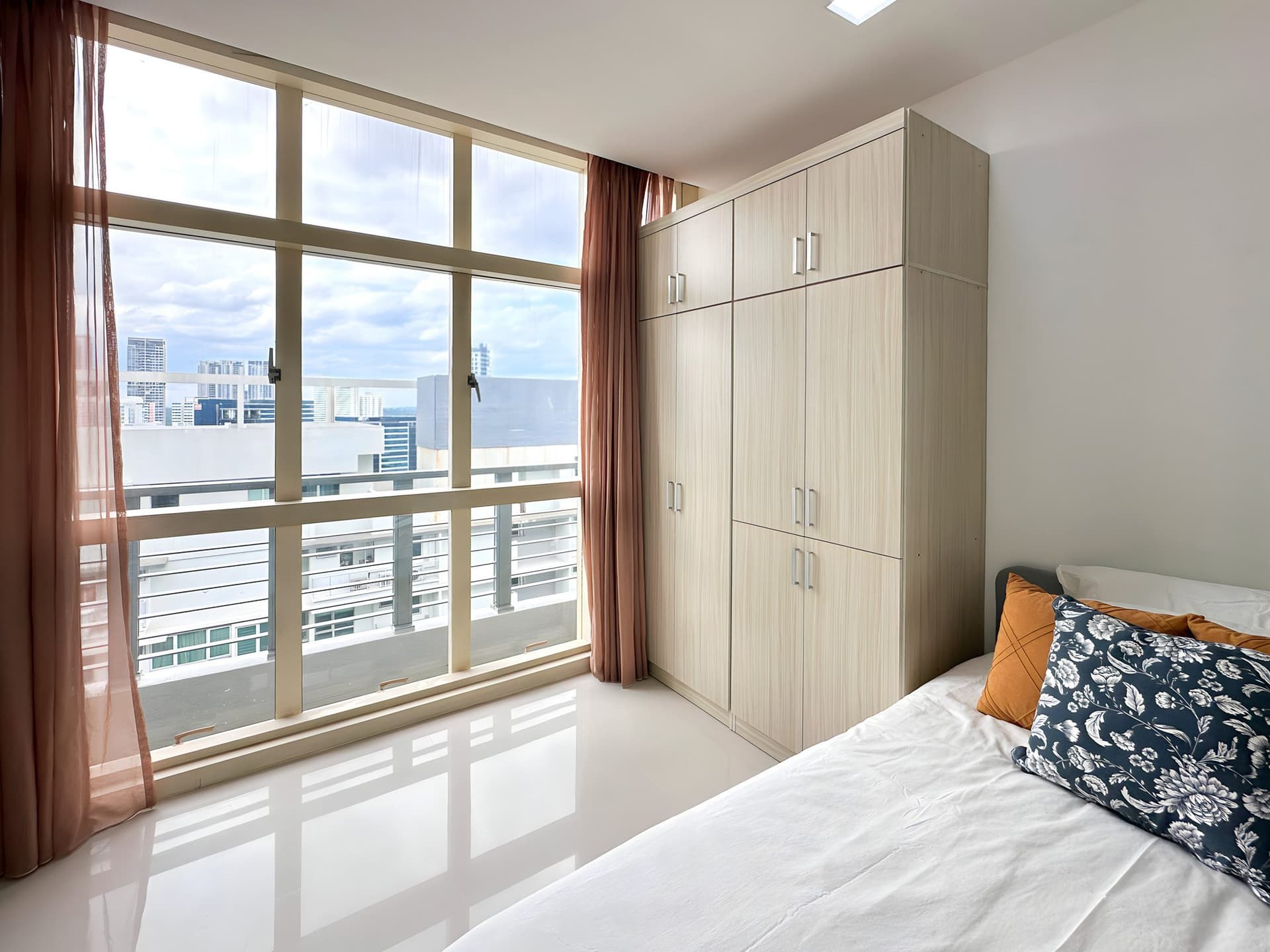 Common at Mandale Heights Penthouse in D11, Singapore - Photo 2