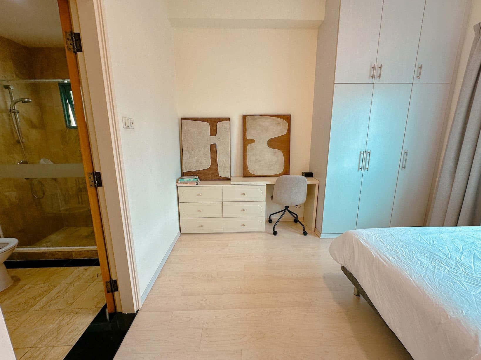 Master at Oleanas Residence in D09, Singapore - Photo 4