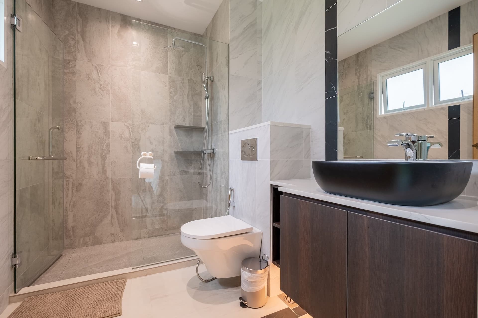 Ensuite at Oleanas Residence in D09, Singapore - Photo 3