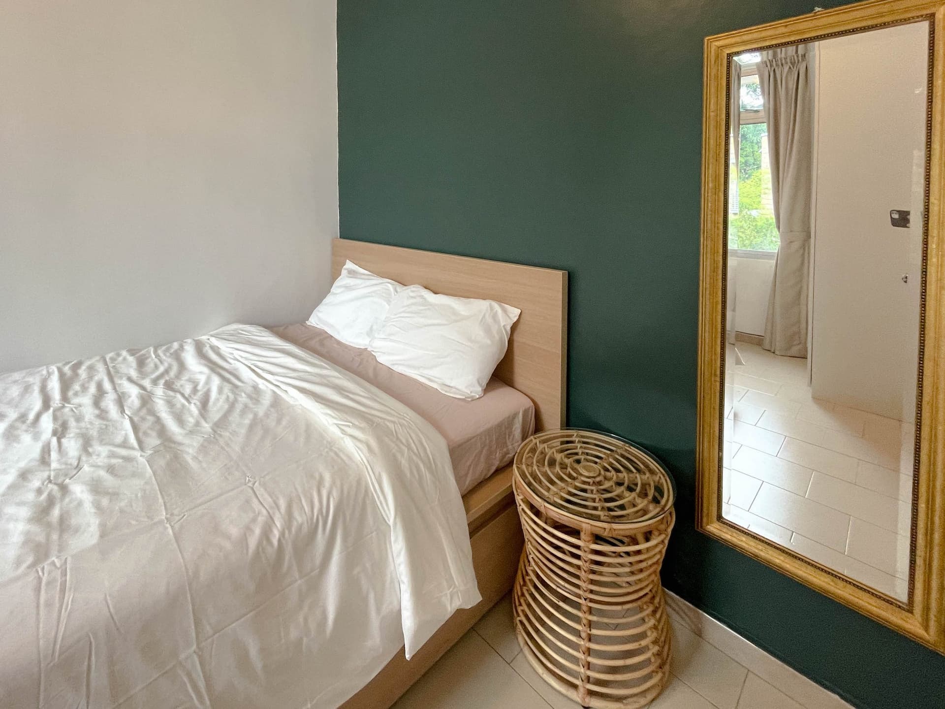 The Dublin House - Standard Room (with Private Bathroom) at The Dublin House