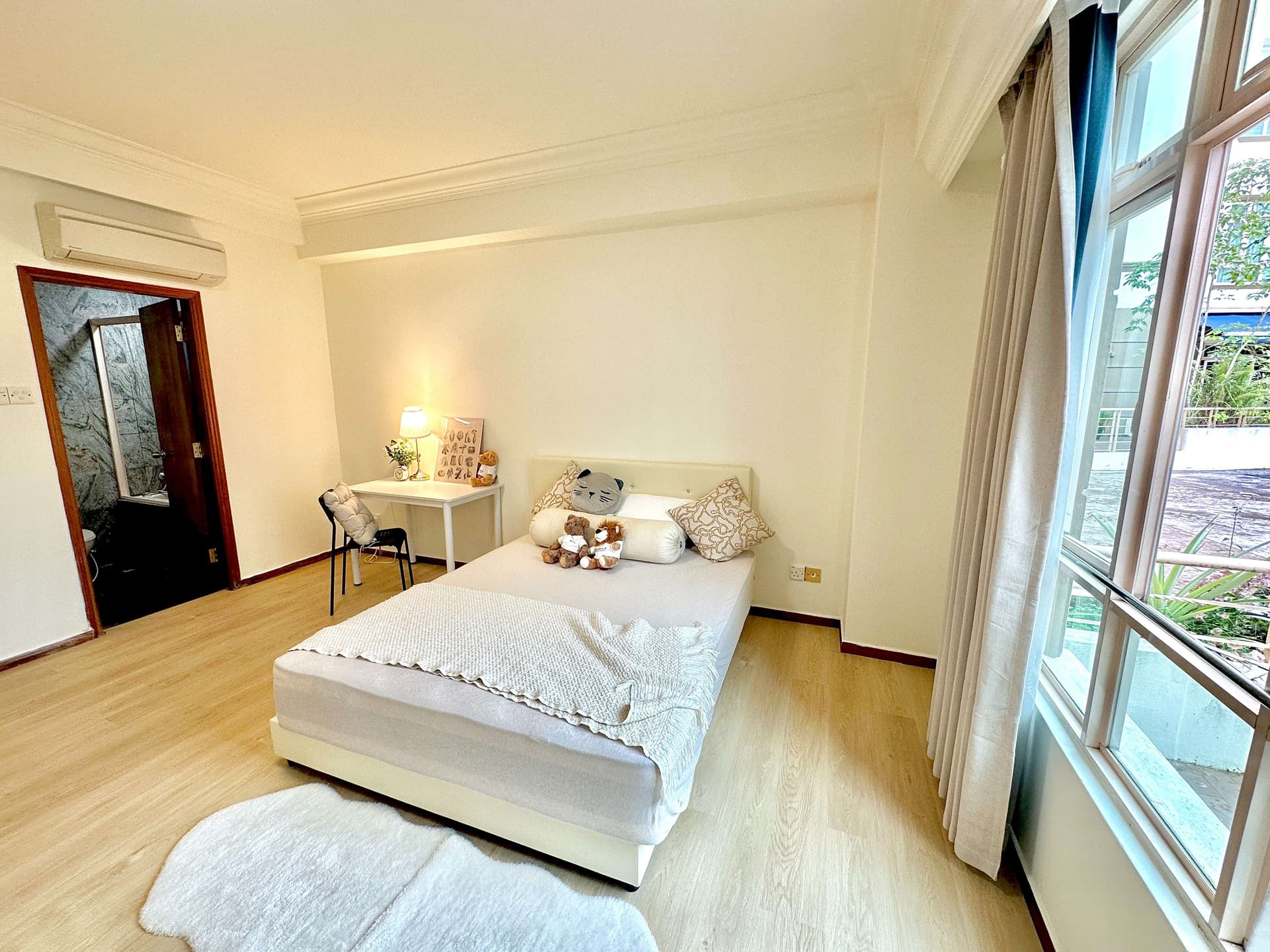 Master at Le Hill Condominium in D05, Singapore - Photo 3