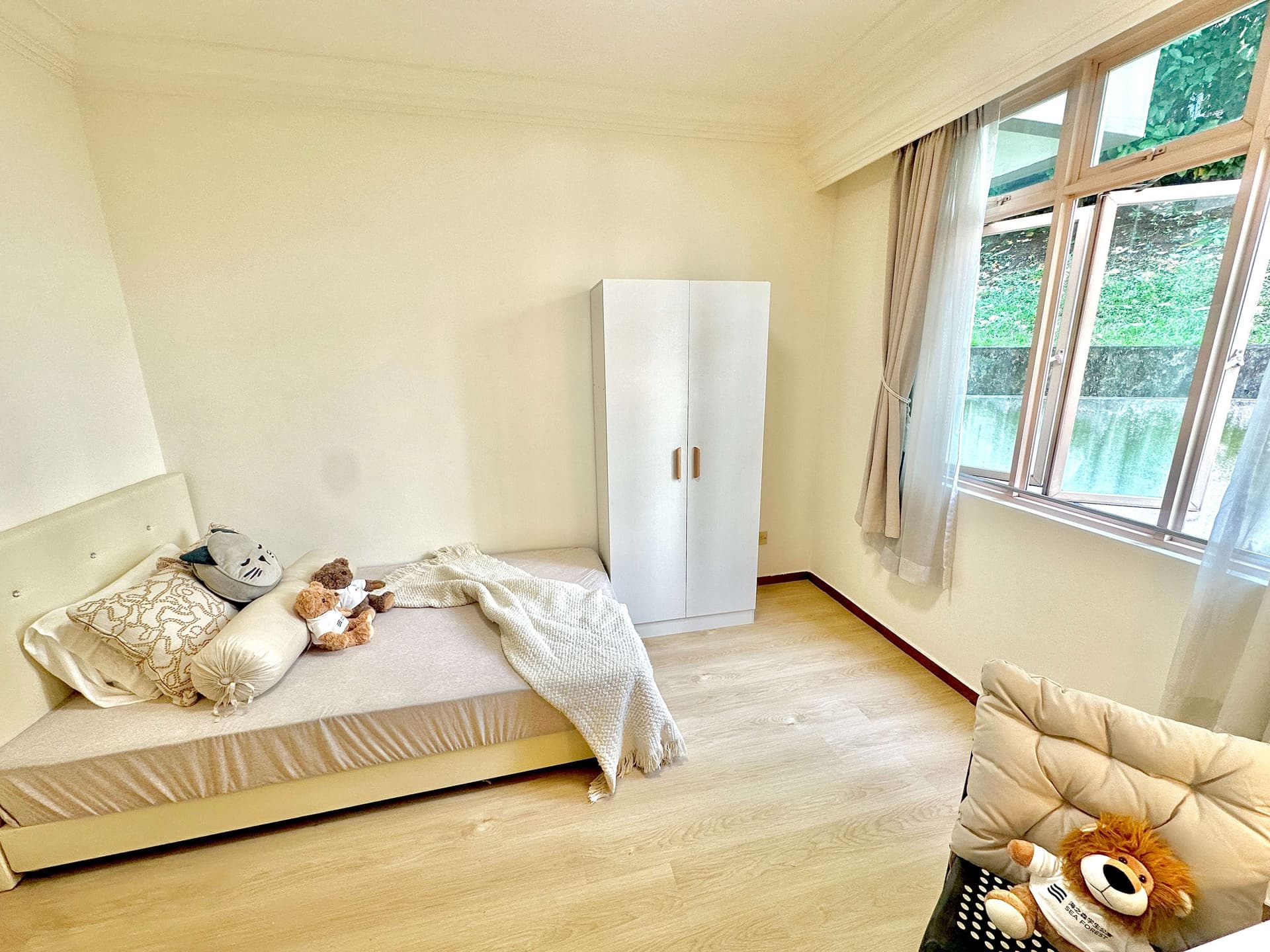 Ensuite at Le Hill Condominium in D05, Singapore - Photo 3