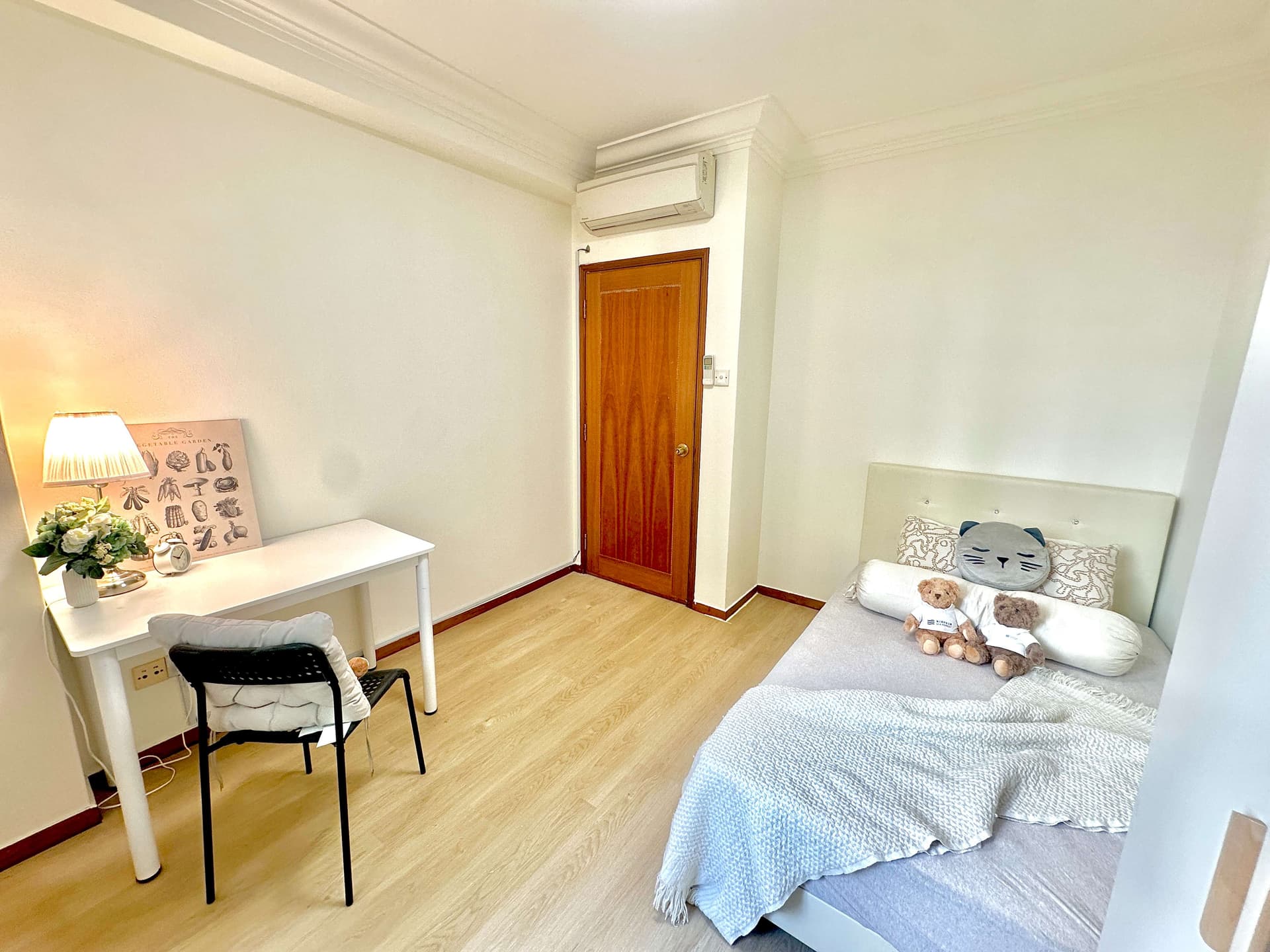 Ensuite at Le Hill Condominium in D05, Singapore - Photo 5