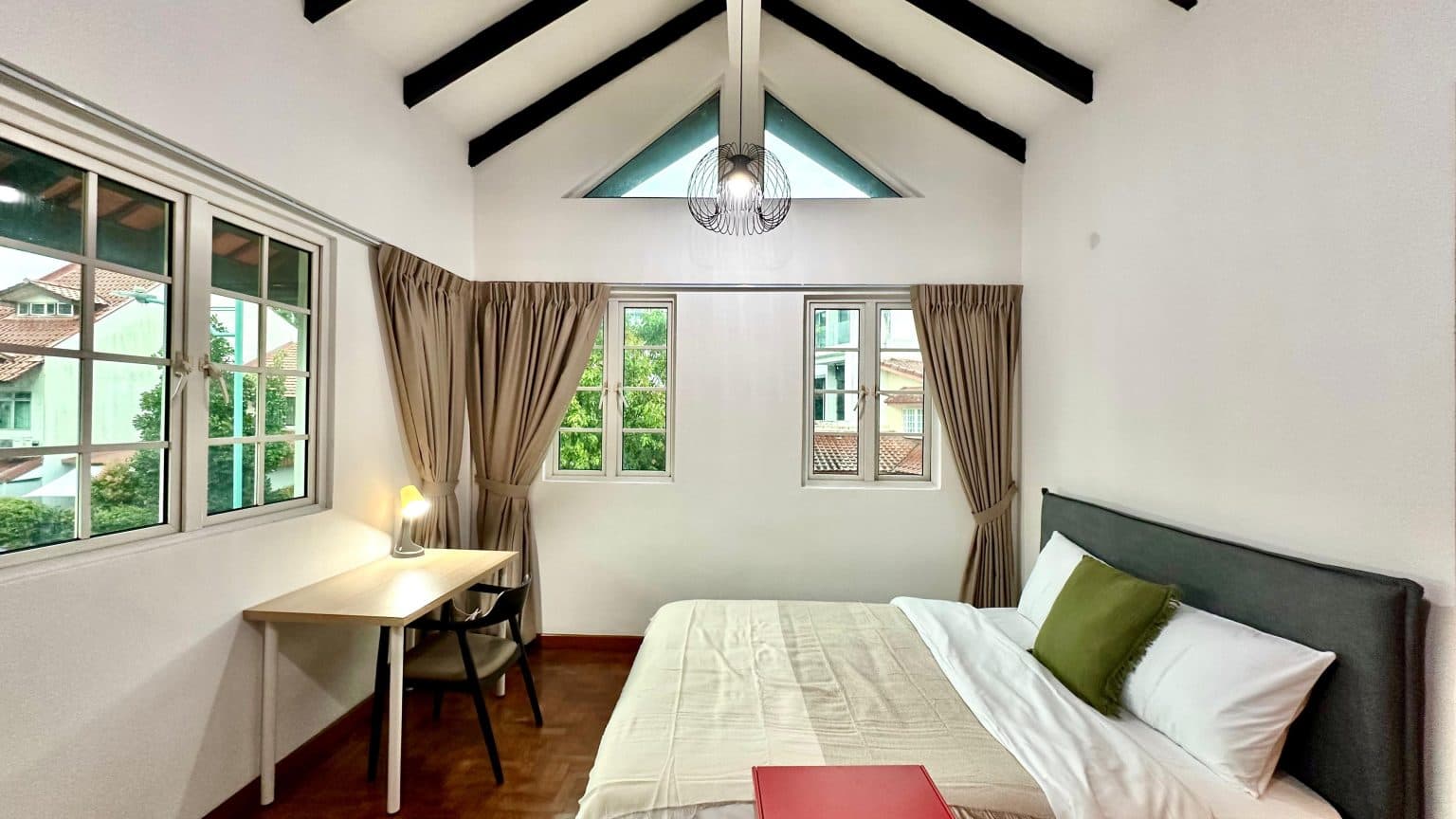 Ensuite at 1 TAMAN MAS MERAH in D05, Singapore - Photo 2