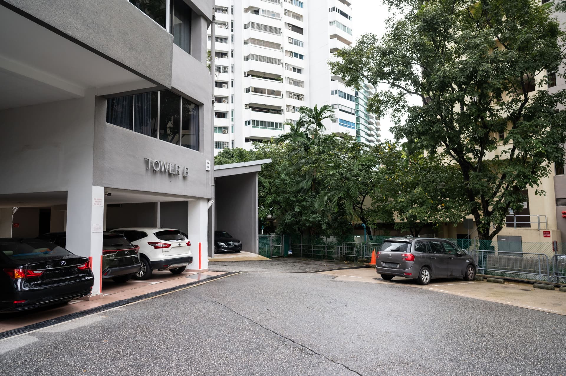 12 Mount Elizabeth, 23-01 Elizabeth Tower Singapore 228511 in D07, Singapore - Photo 5