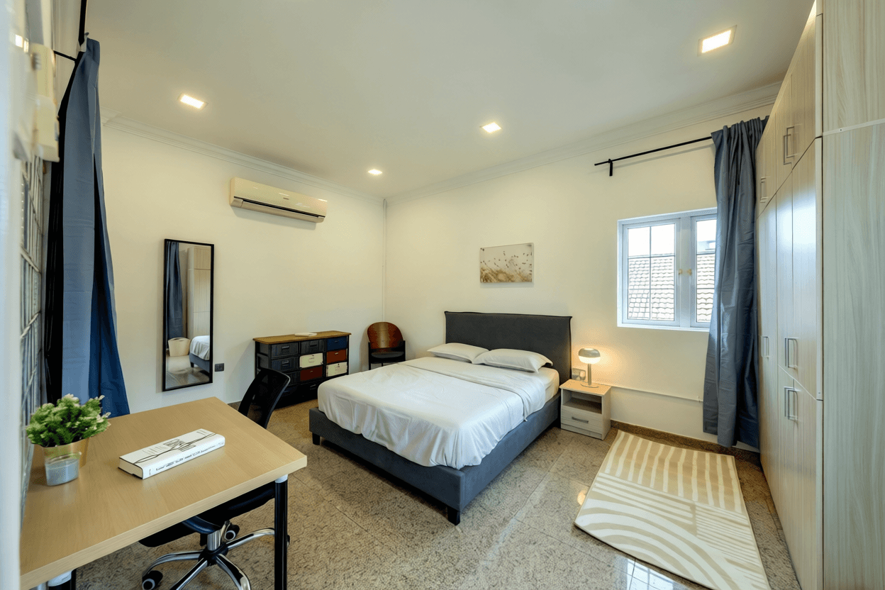 Ensuite at 12 Sixth Avenue in D10, Singapore - Photo 2