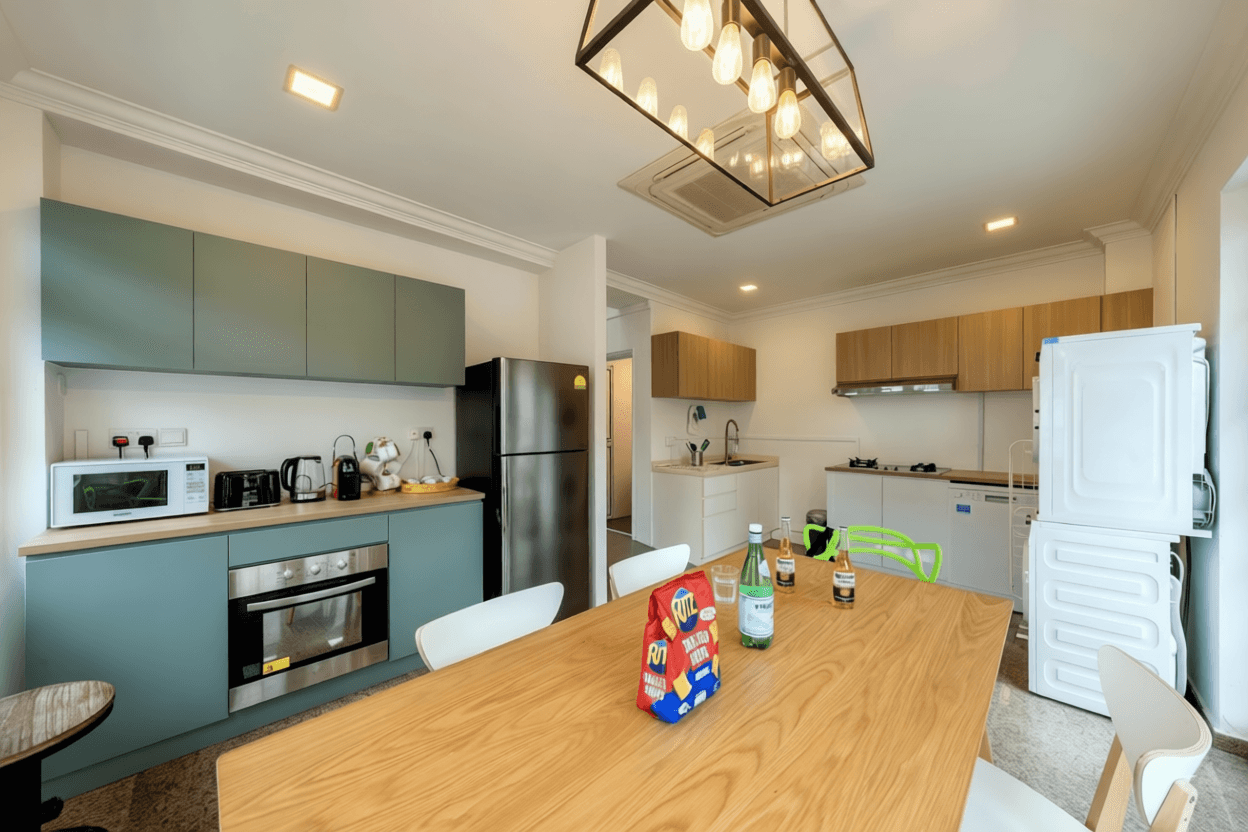 Ensuite at 12 Sixth Avenue in D10, Singapore - Photo 4
