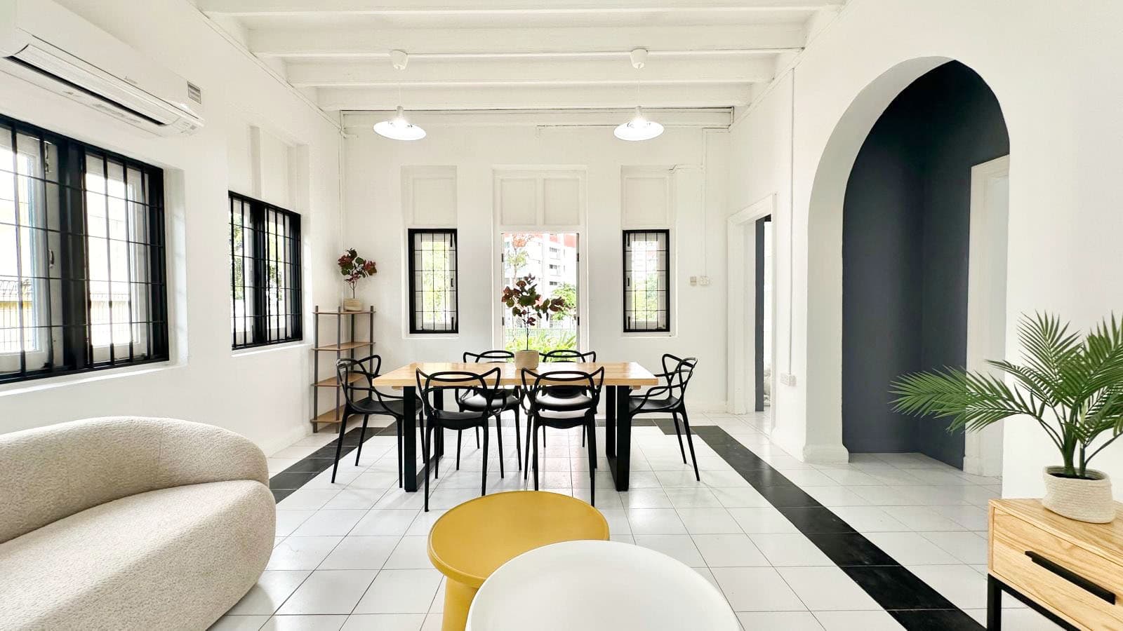 127 WOODLEIGH PARK in D13, Singapore - Photo 2