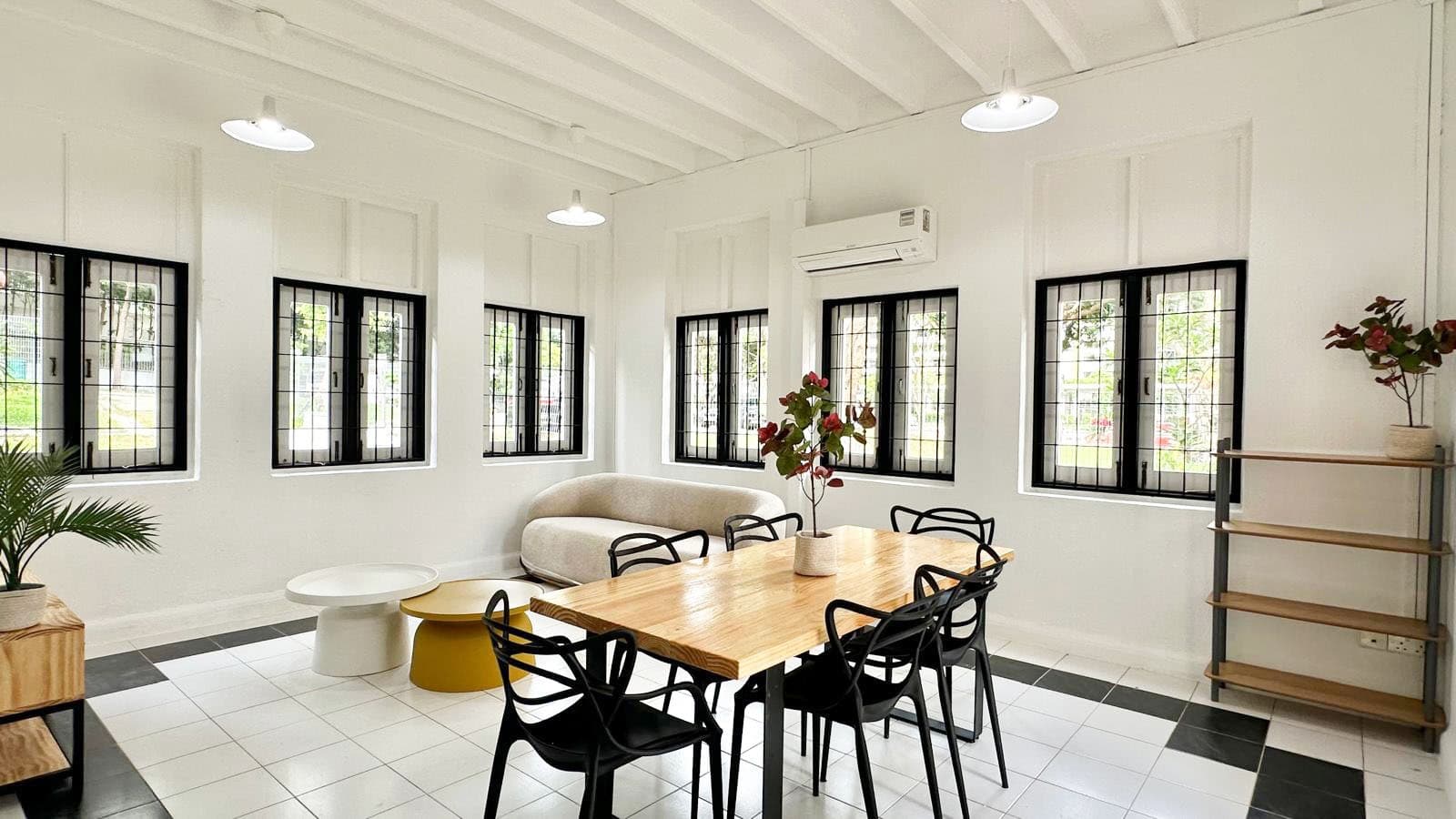 127 WOODLEIGH PARK in D13, Singapore - Photo 3