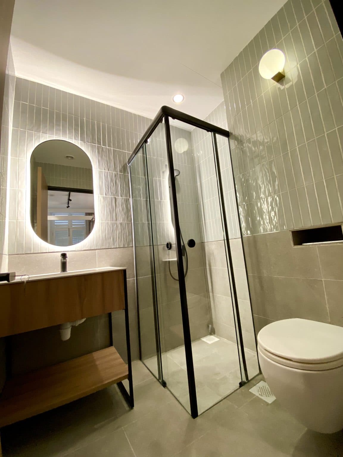 Ensuite at 142 JALAN BESAR in D08, Singapore - Photo 3