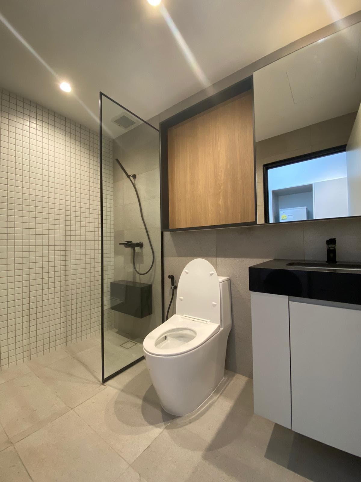 Ensuite at 144 OWEN in D08, Singapore - Photo 4