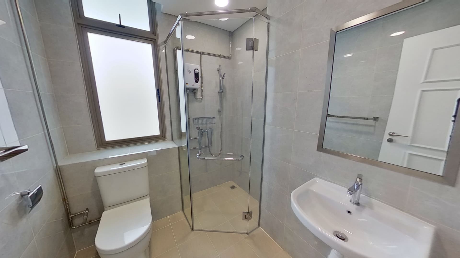 2BR at 16 Hamilton Road in D06, Singapore - Photo 5