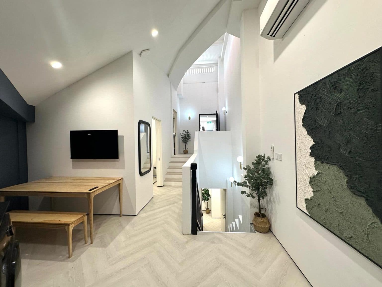 Studio at 161 LAVENDER STREET