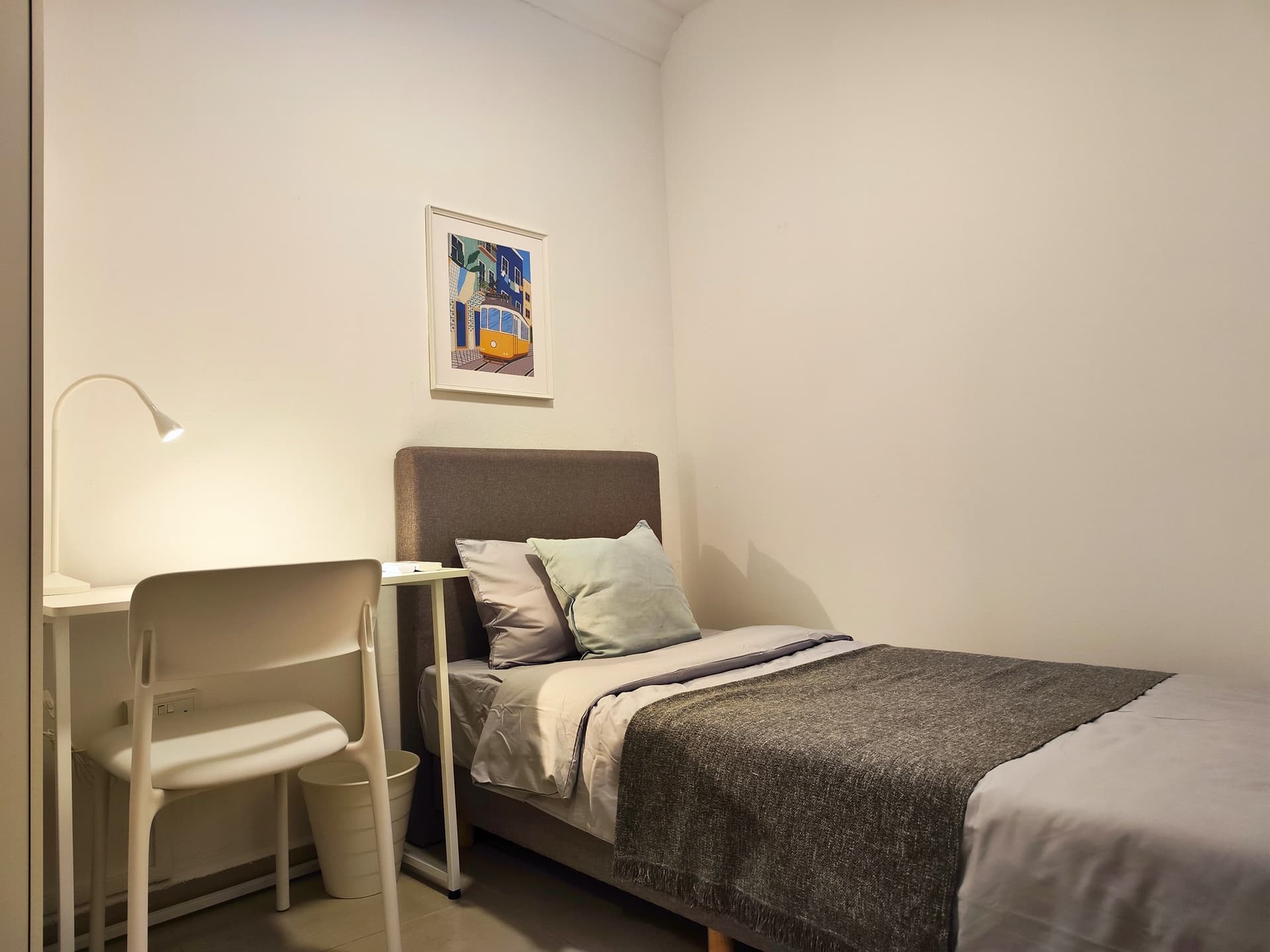 Premium Common at 17 Niven Rd