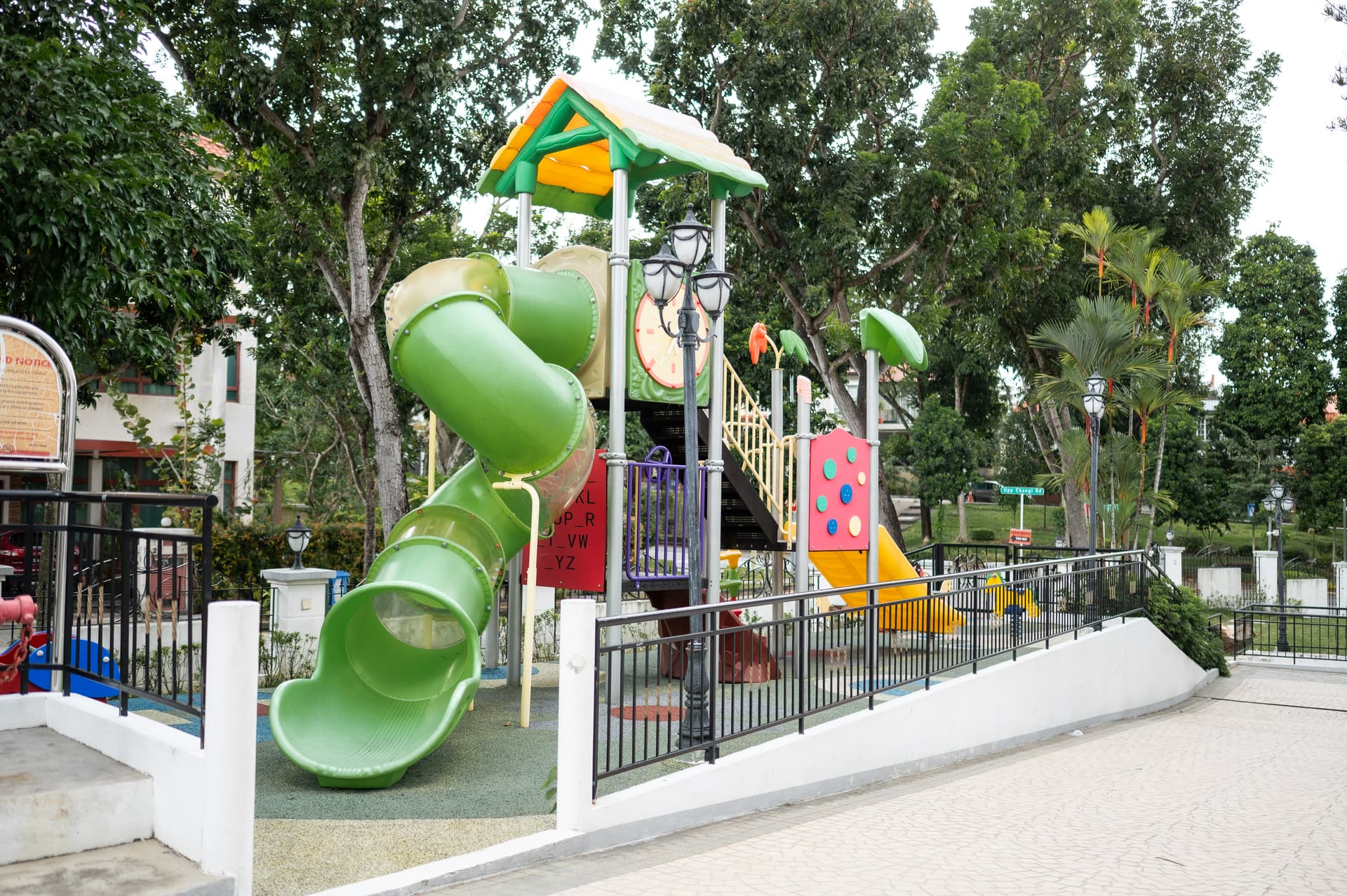 171 Tanah Merah Kechil Avenue in D16, Singapore