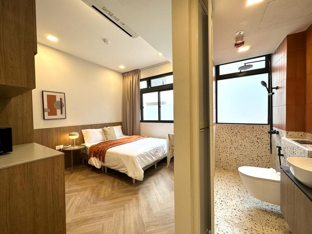 Ensuite at 18 PENHAS in D08, Singapore - Photo 3
