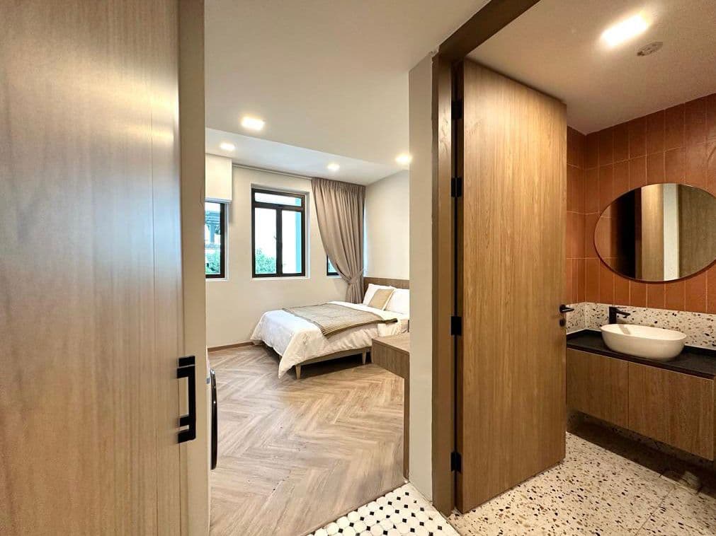 Ensuite at 18 PENHAS in D08, Singapore - Photo 5