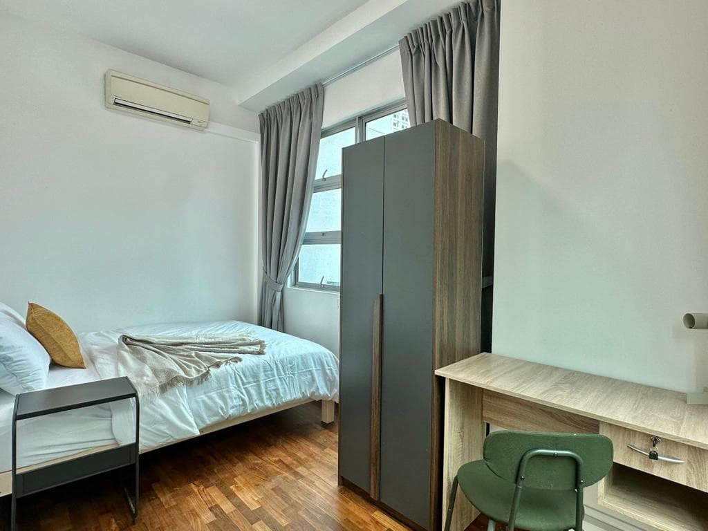 Ensuite at 18 ROBERTS LANE in D08, Singapore - Photo 4