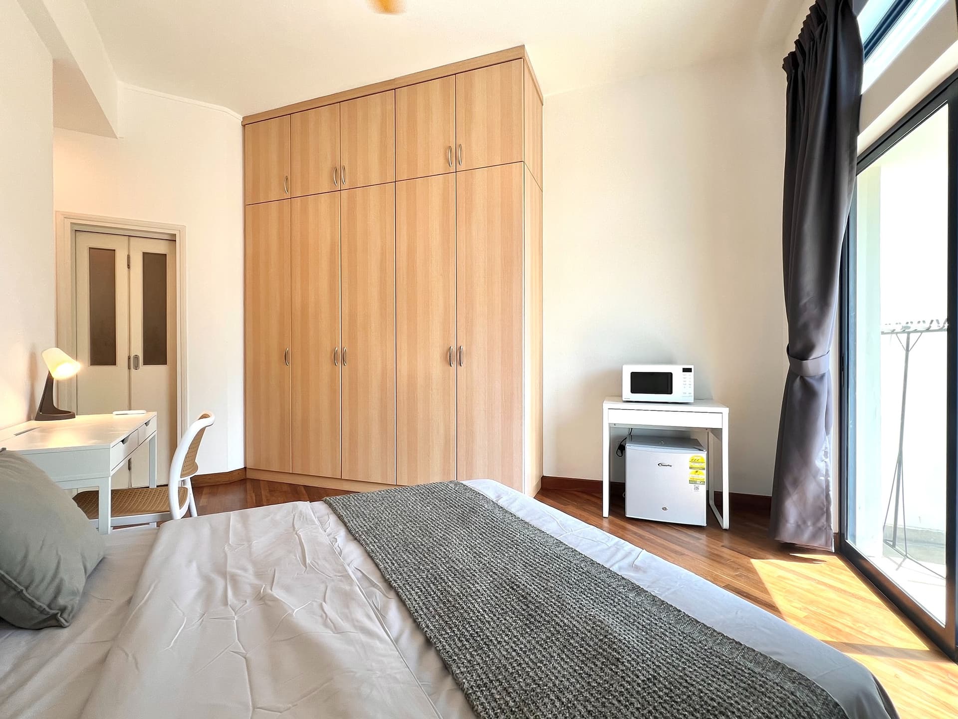 Ensuite at 19 Shelford Road in D11, Singapore - Photo 3