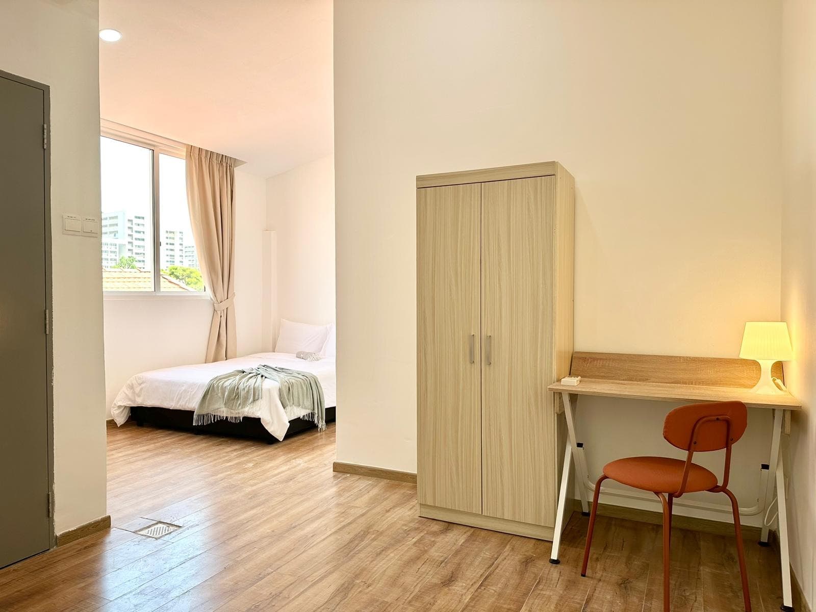 Ensuite at 19 TESSENSOHN in D08, Singapore - Photo 5
