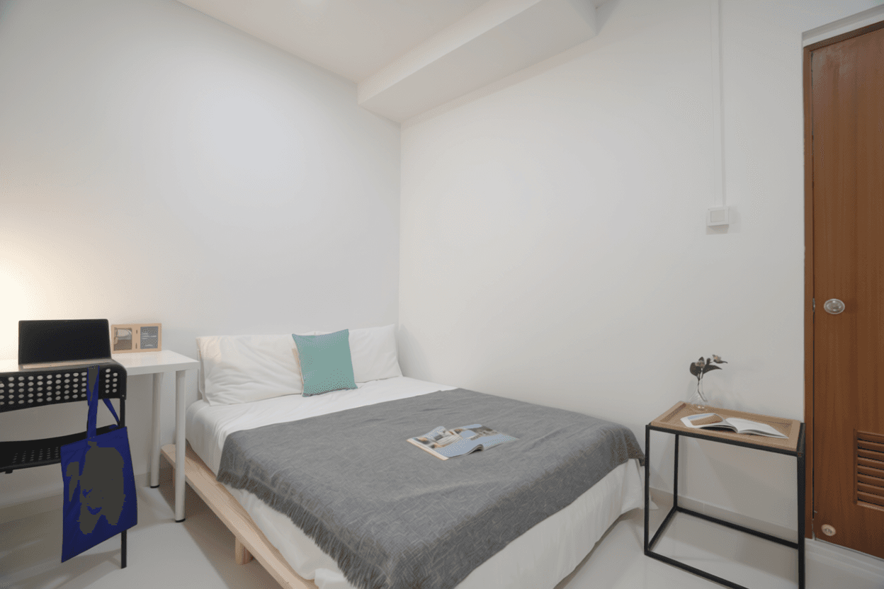 Standard Room at 19A Tai Thong Crescent