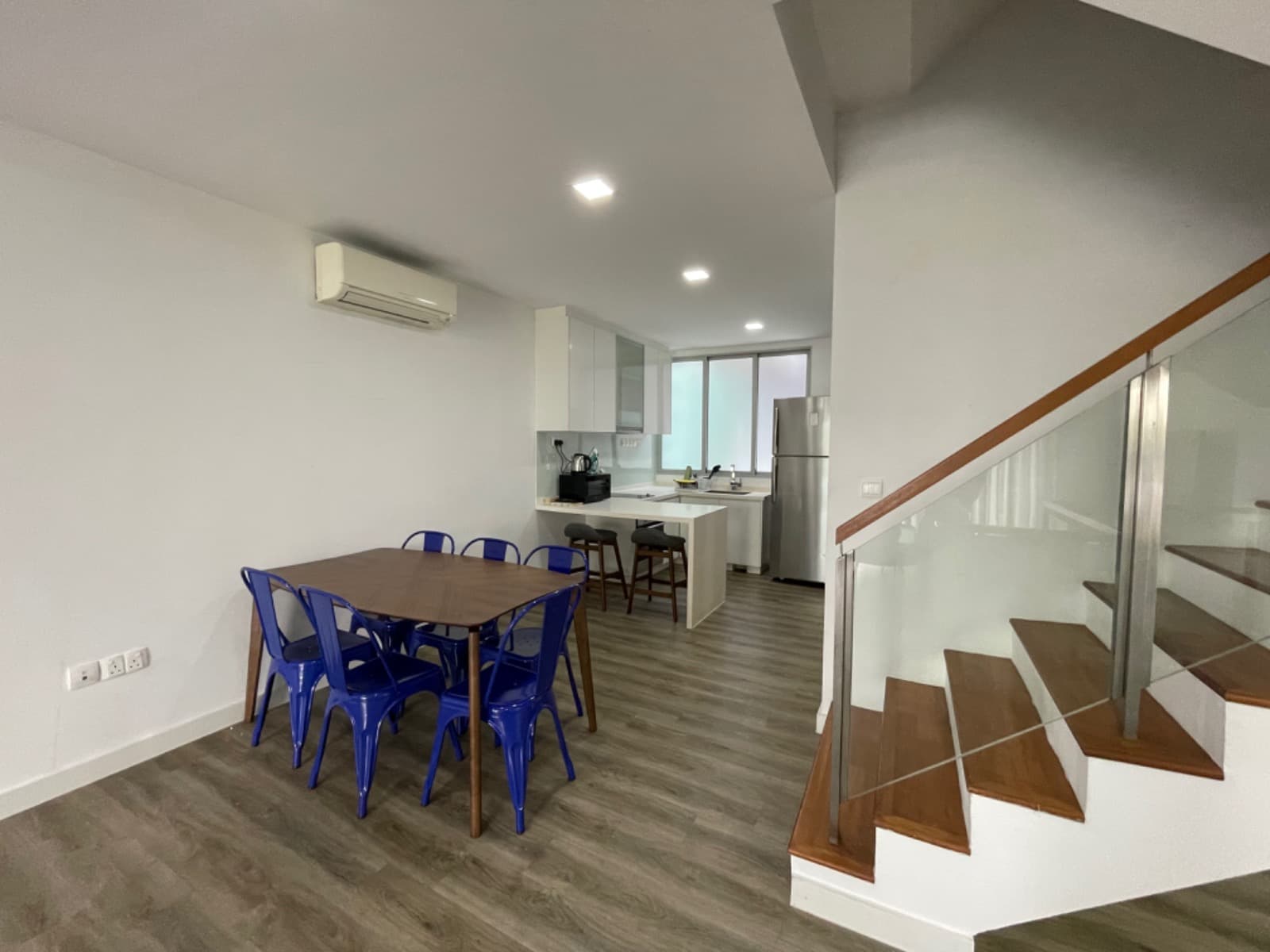 1B CHARLTON ROAD in D19, Singapore - Photo 2